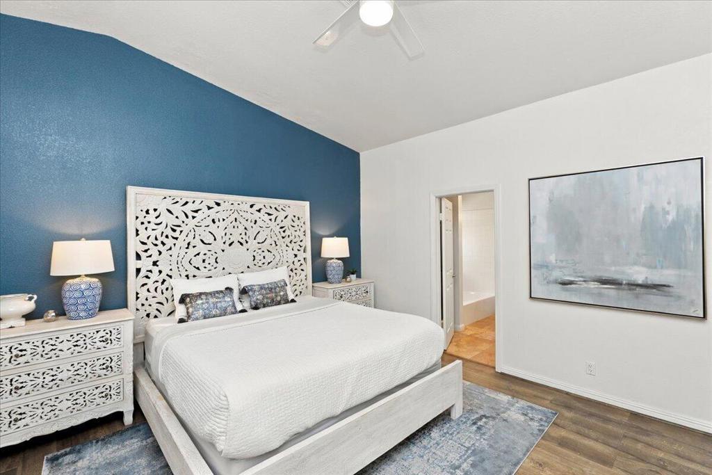 54205 Avenida Vallejo