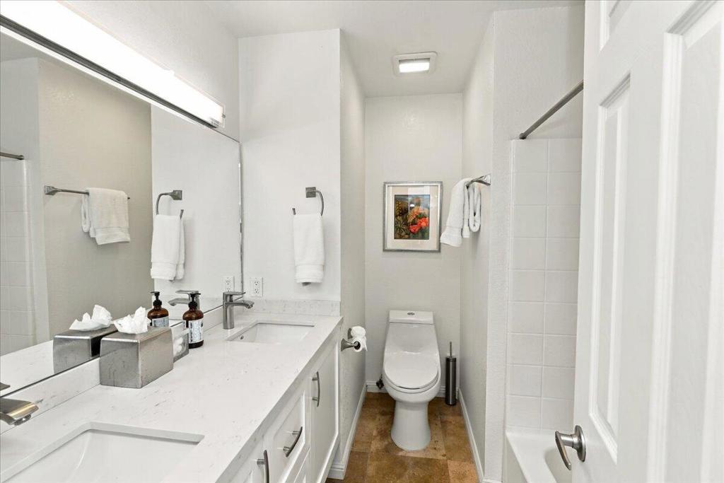 54205 Avenida Vallejo
