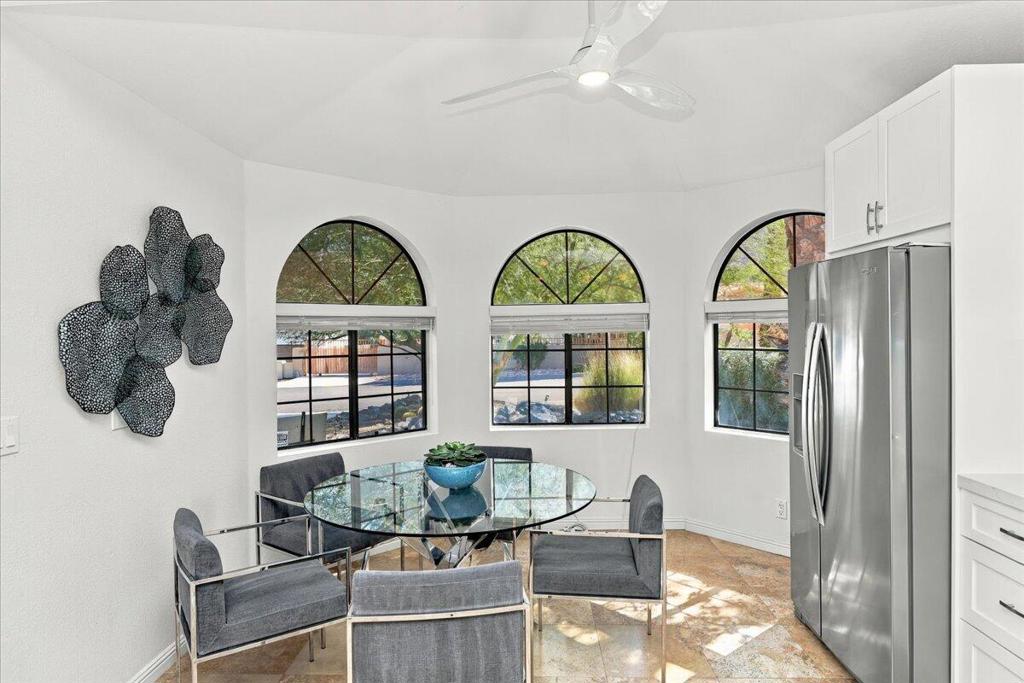 54205 Avenida Vallejo