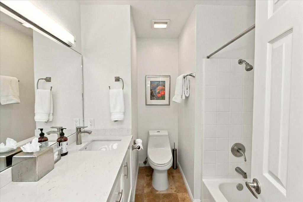 54205 Avenida Vallejo