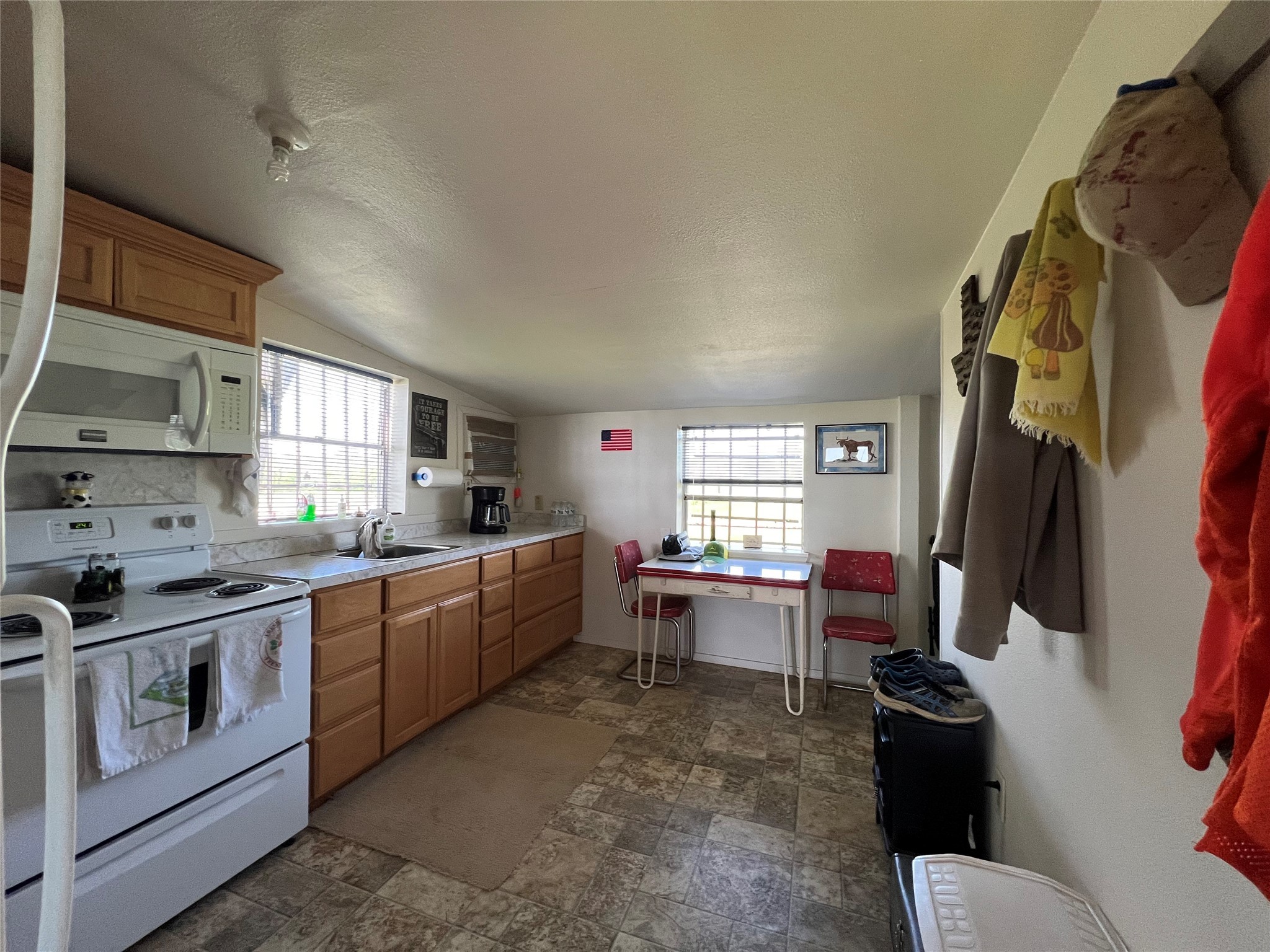 1200 County Road 1500