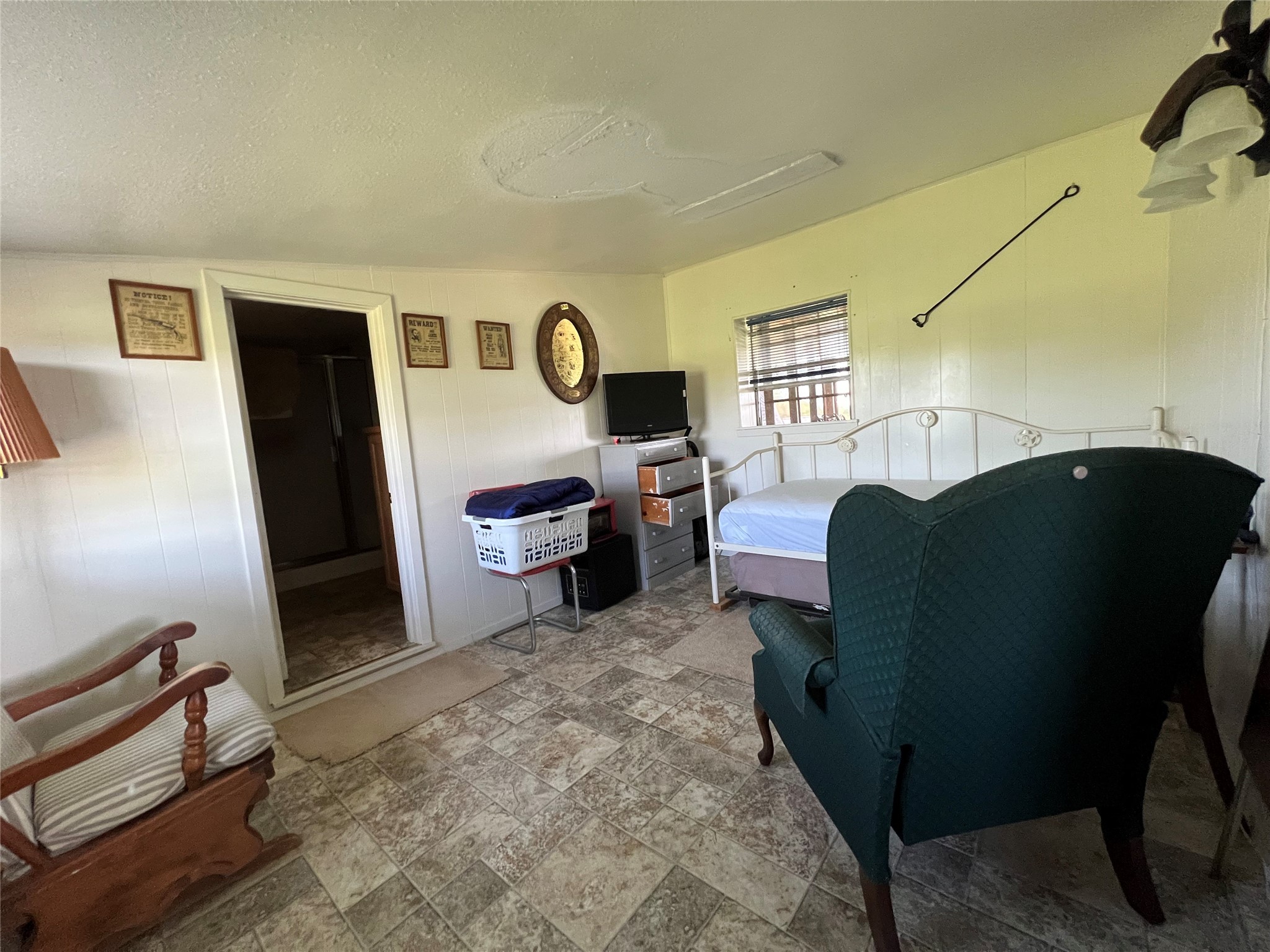 1200 County Road 1500