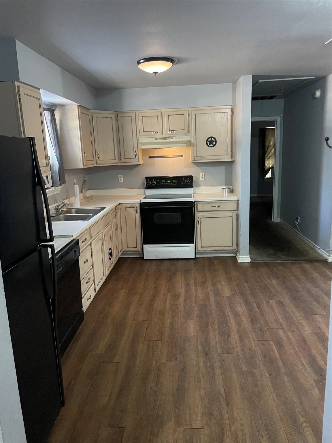 3210 N Central Street