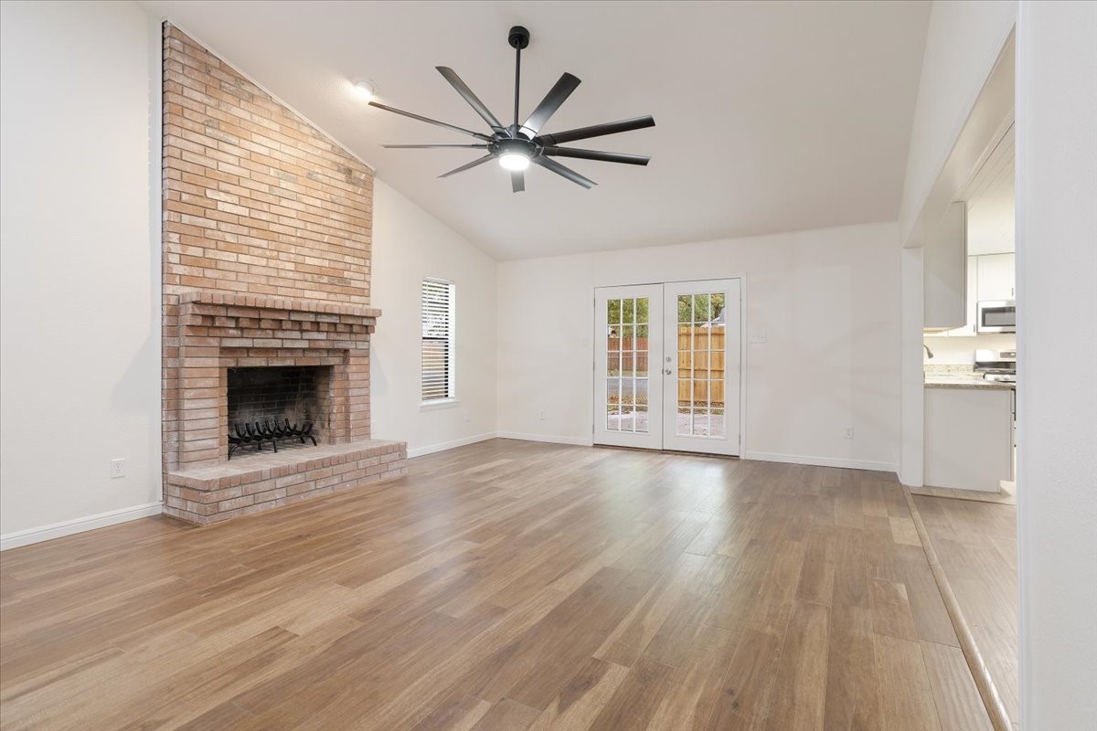 100 E Cunningham Street