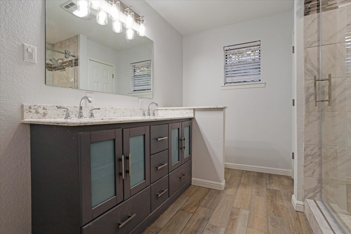 100 E Cunningham Street