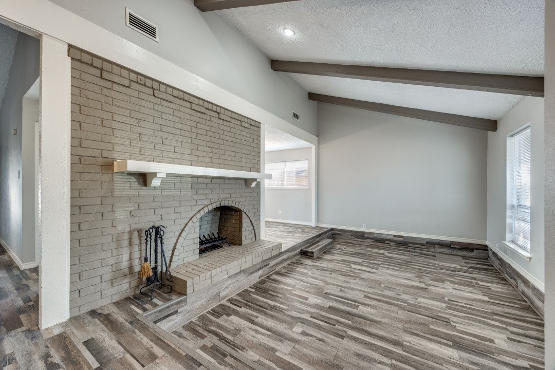 1901 E Spring Valley Road