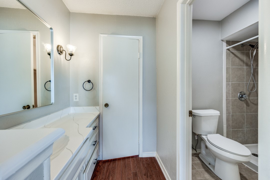 1901 E Spring Valley Road