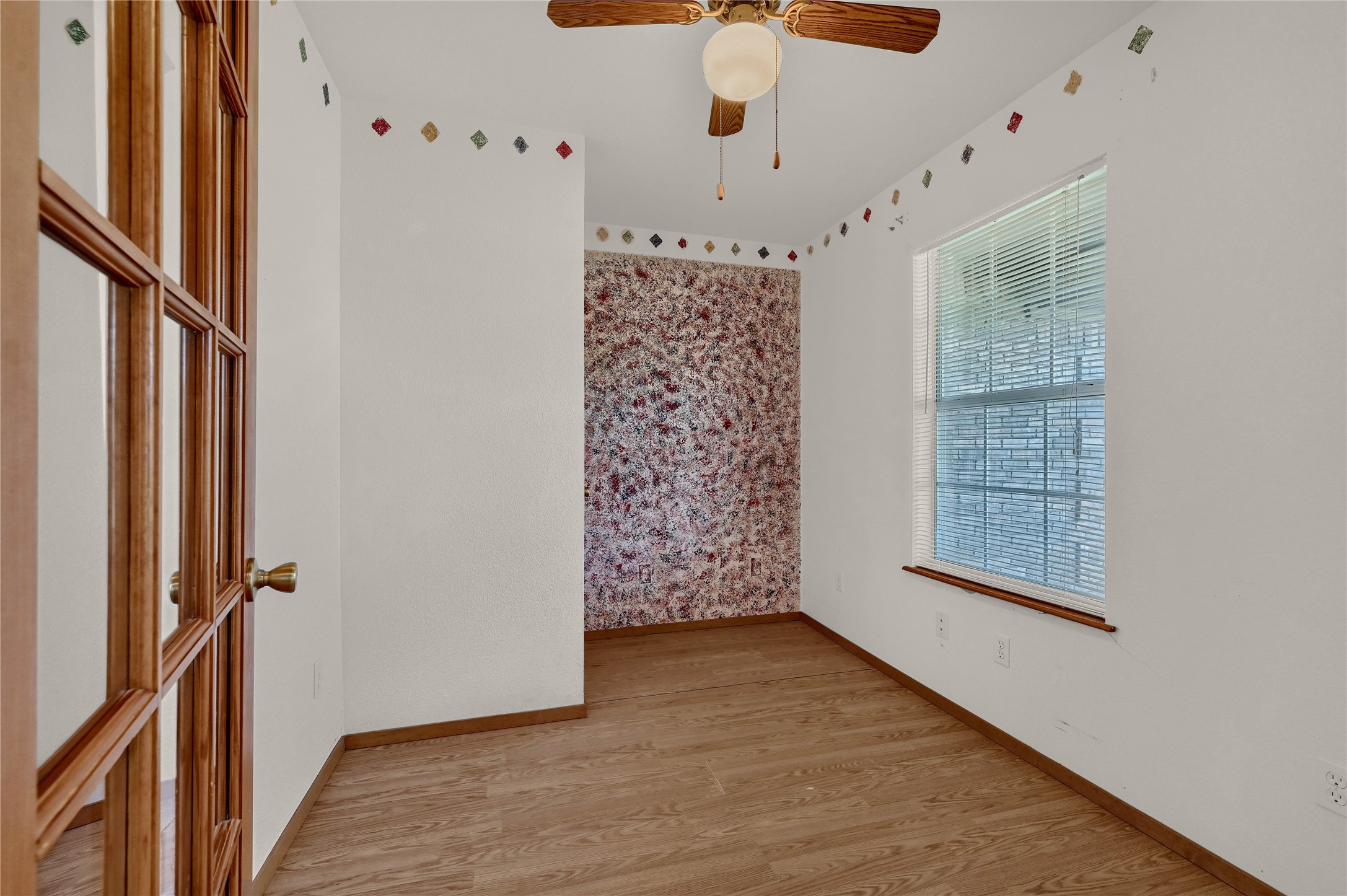 198 Friendship Circle