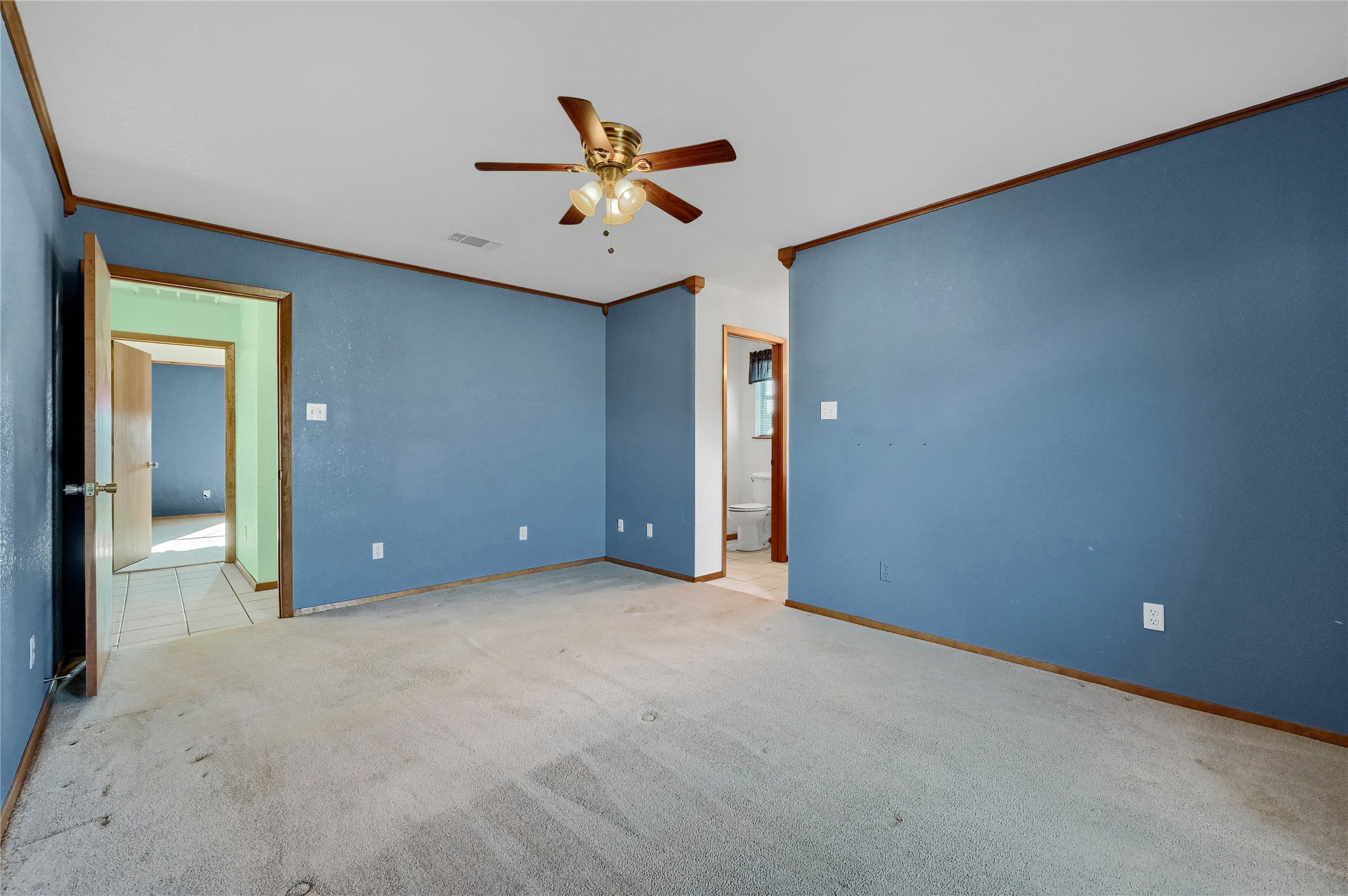 198 Friendship Circle