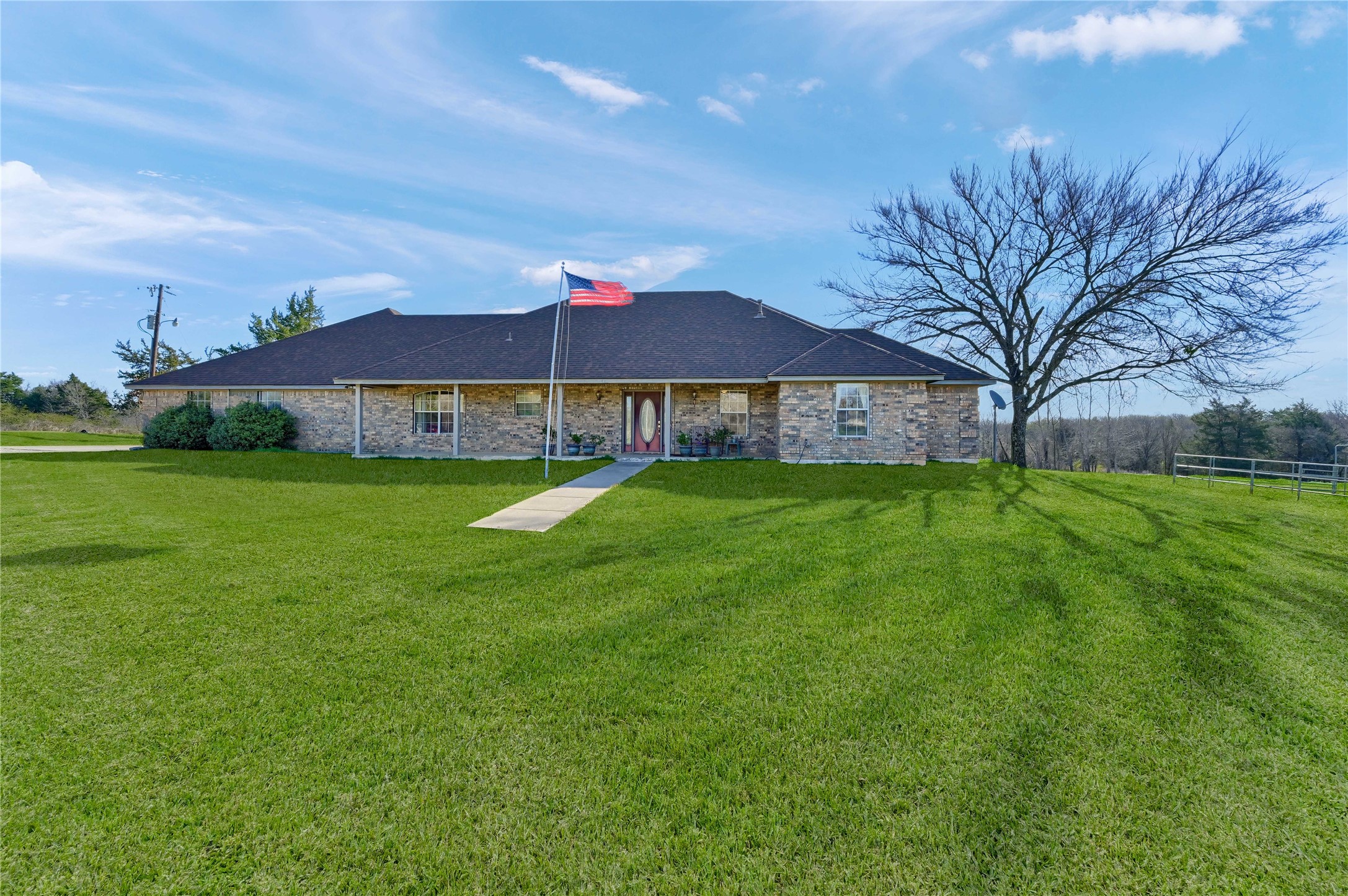 198 Friendship Circle