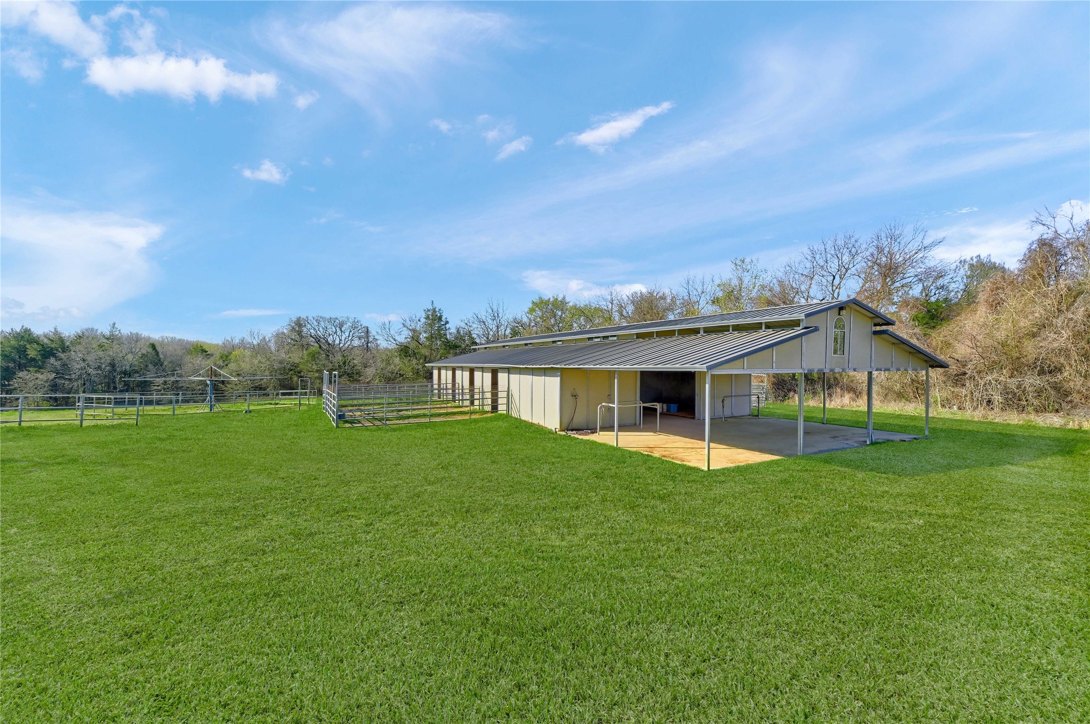 198 Friendship Circle