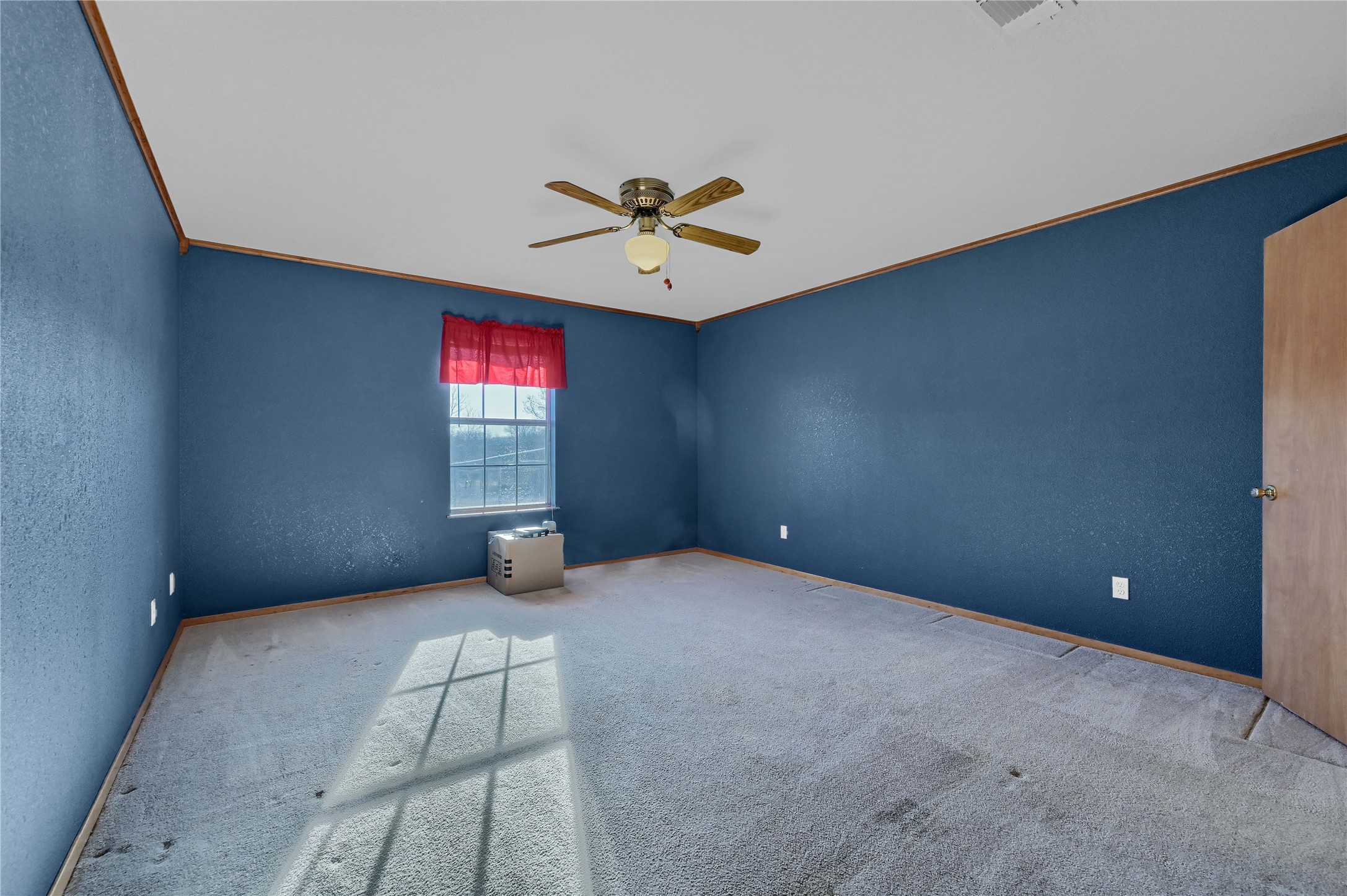 198 Friendship Circle