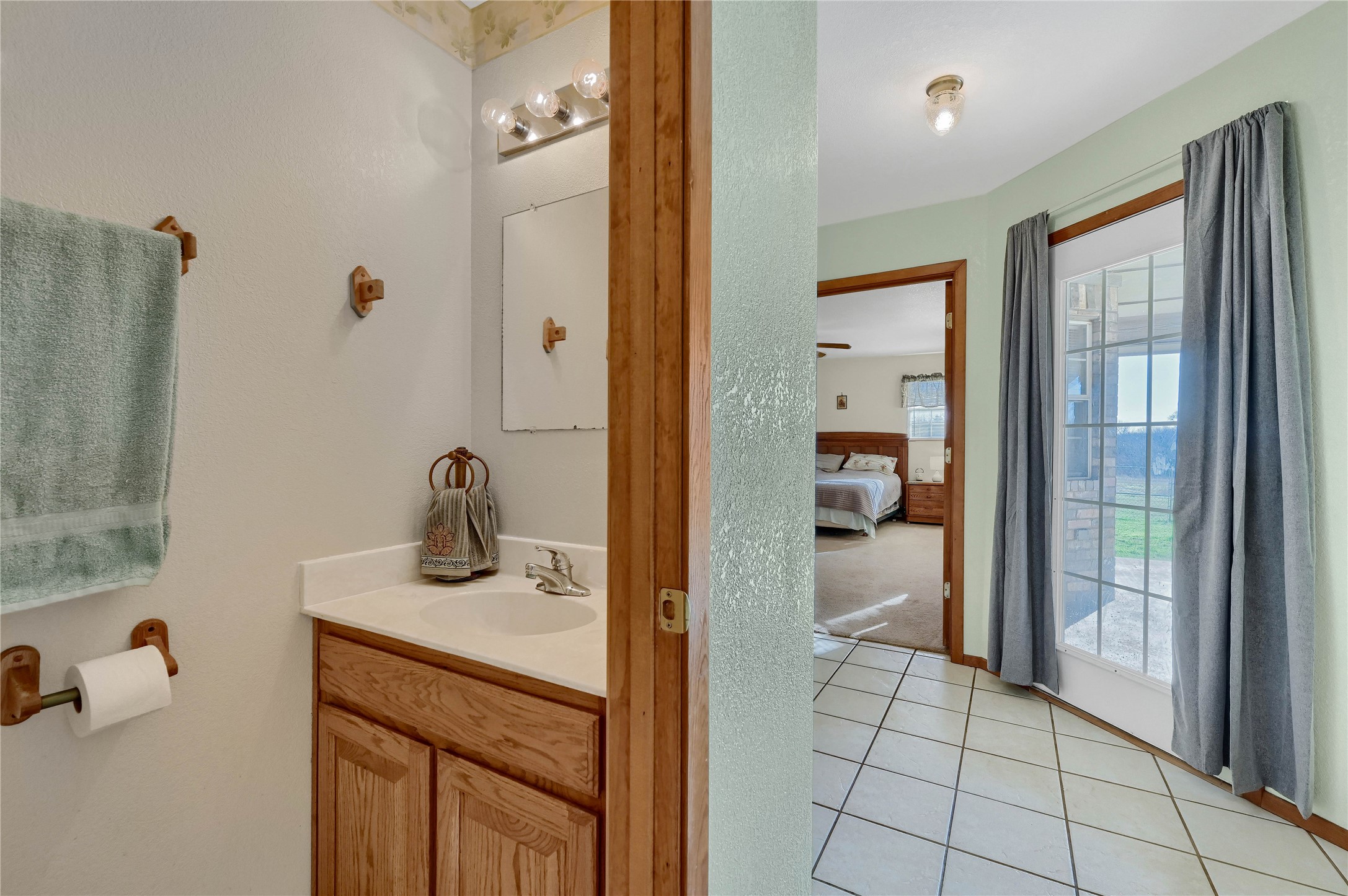 198 Friendship Circle