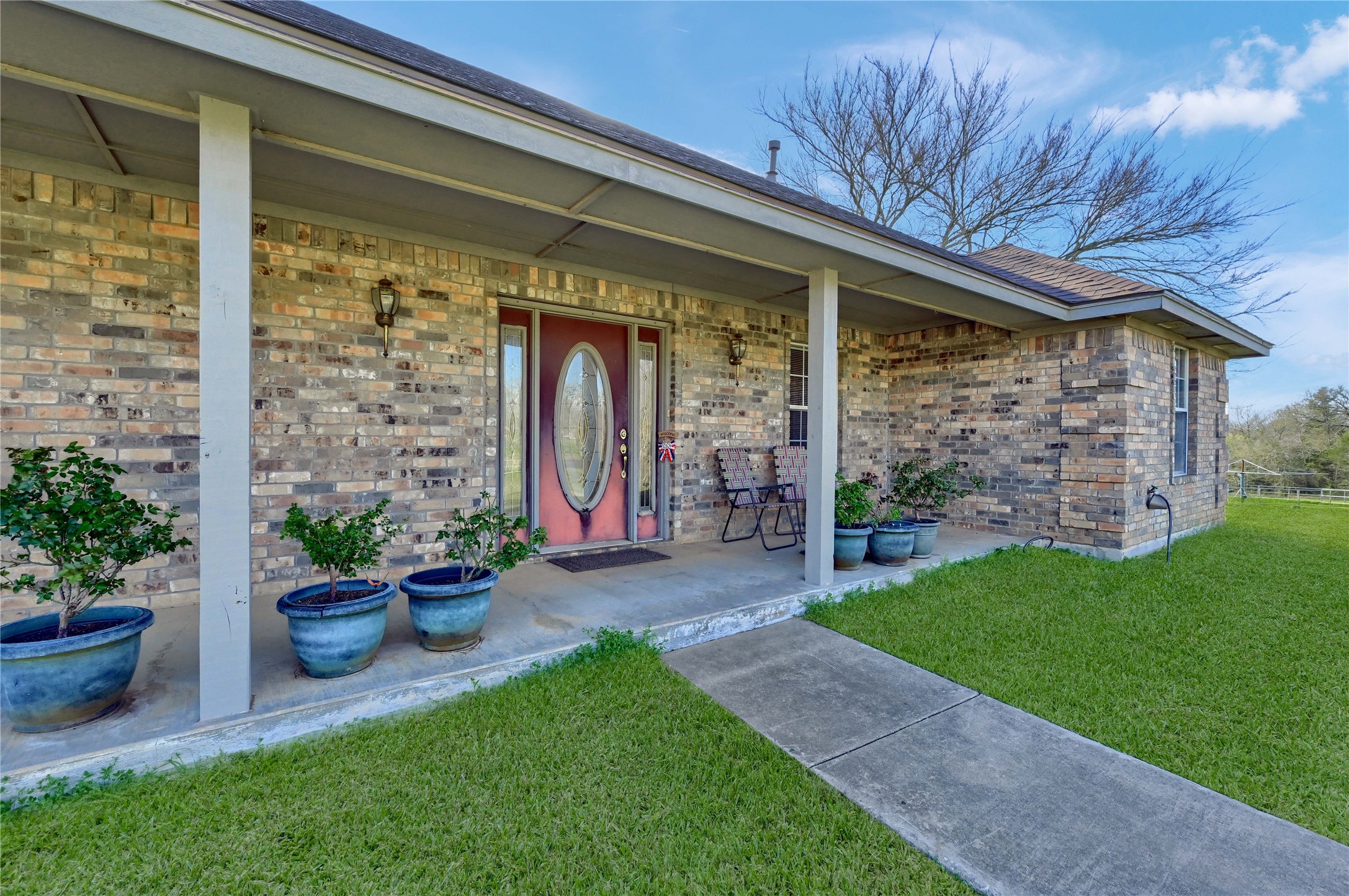 198 Friendship Circle