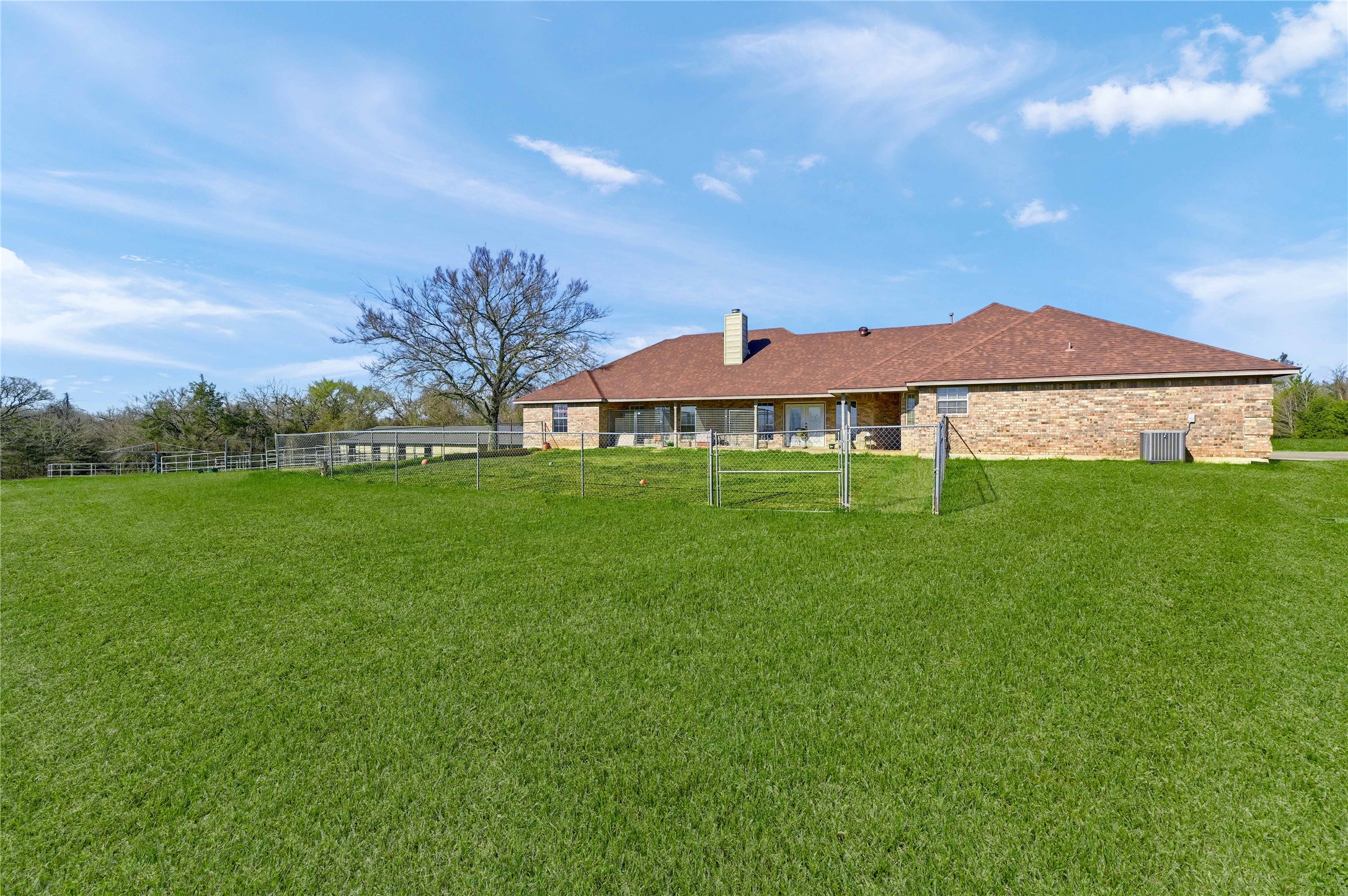 198 Friendship Circle