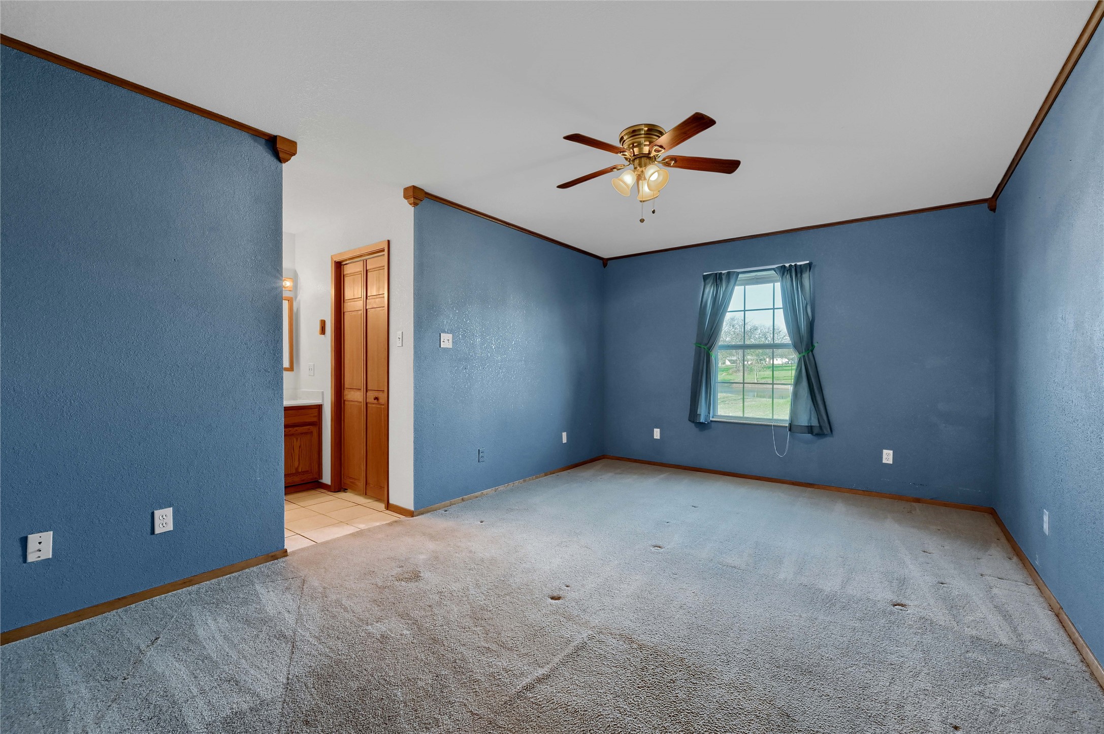 198 Friendship Circle