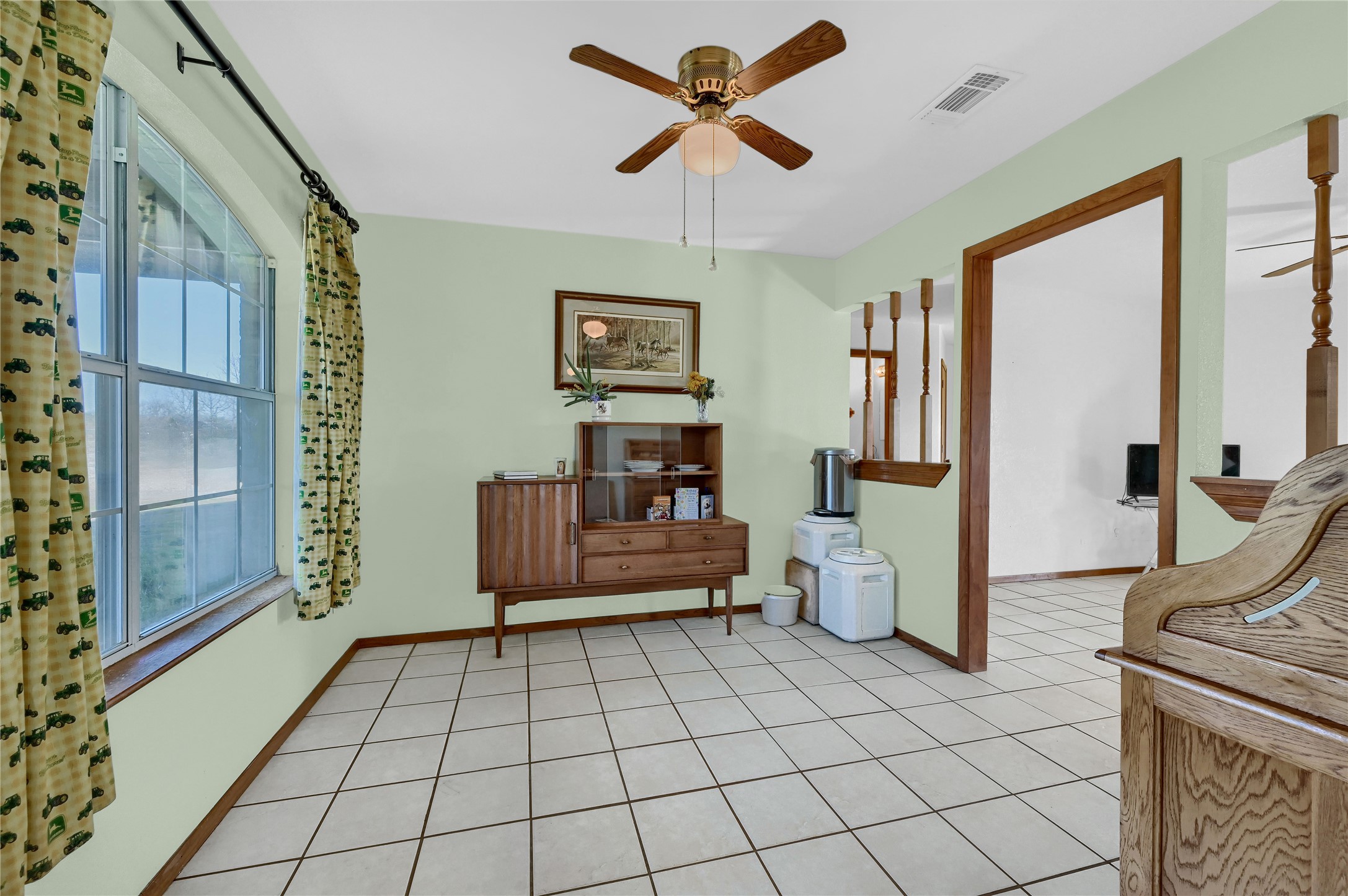 198 Friendship Circle