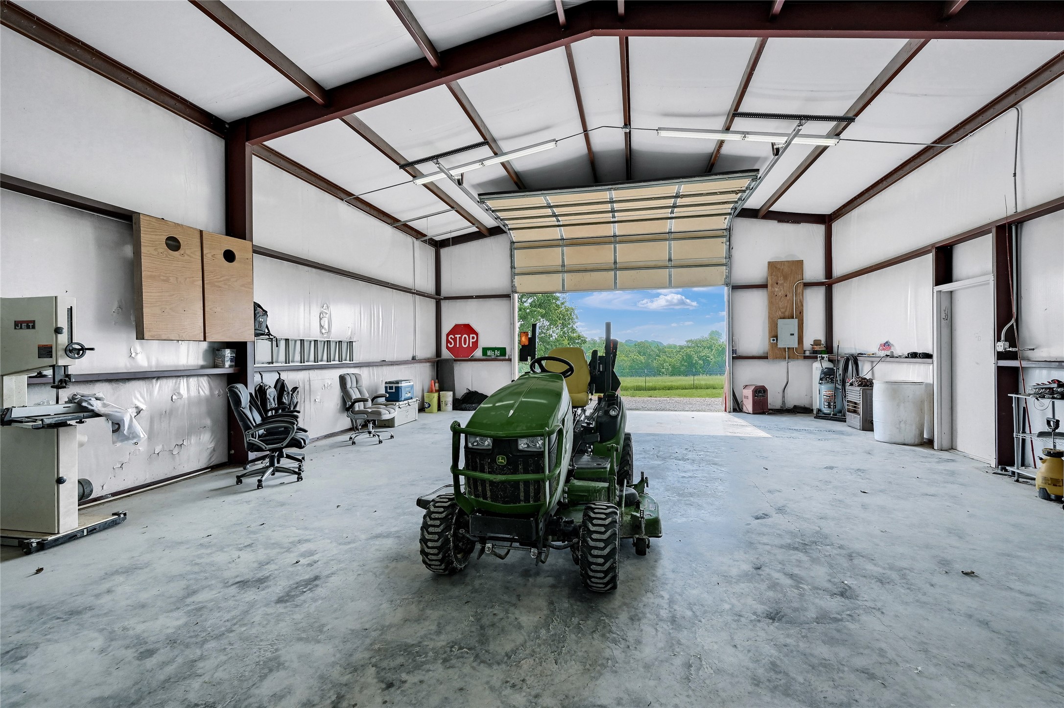 11605 Farm to Market 697