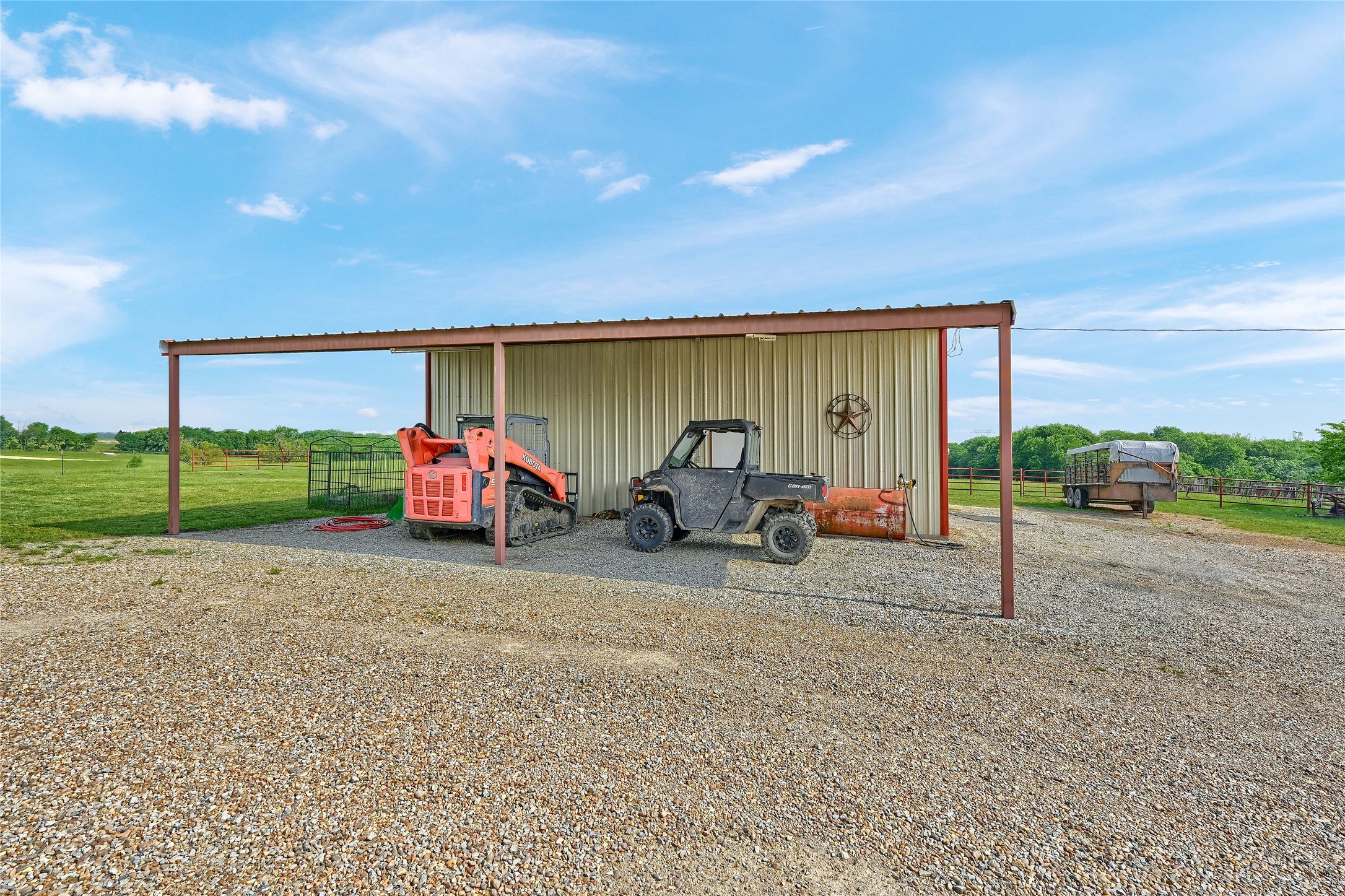 11605 Farm to Market 697