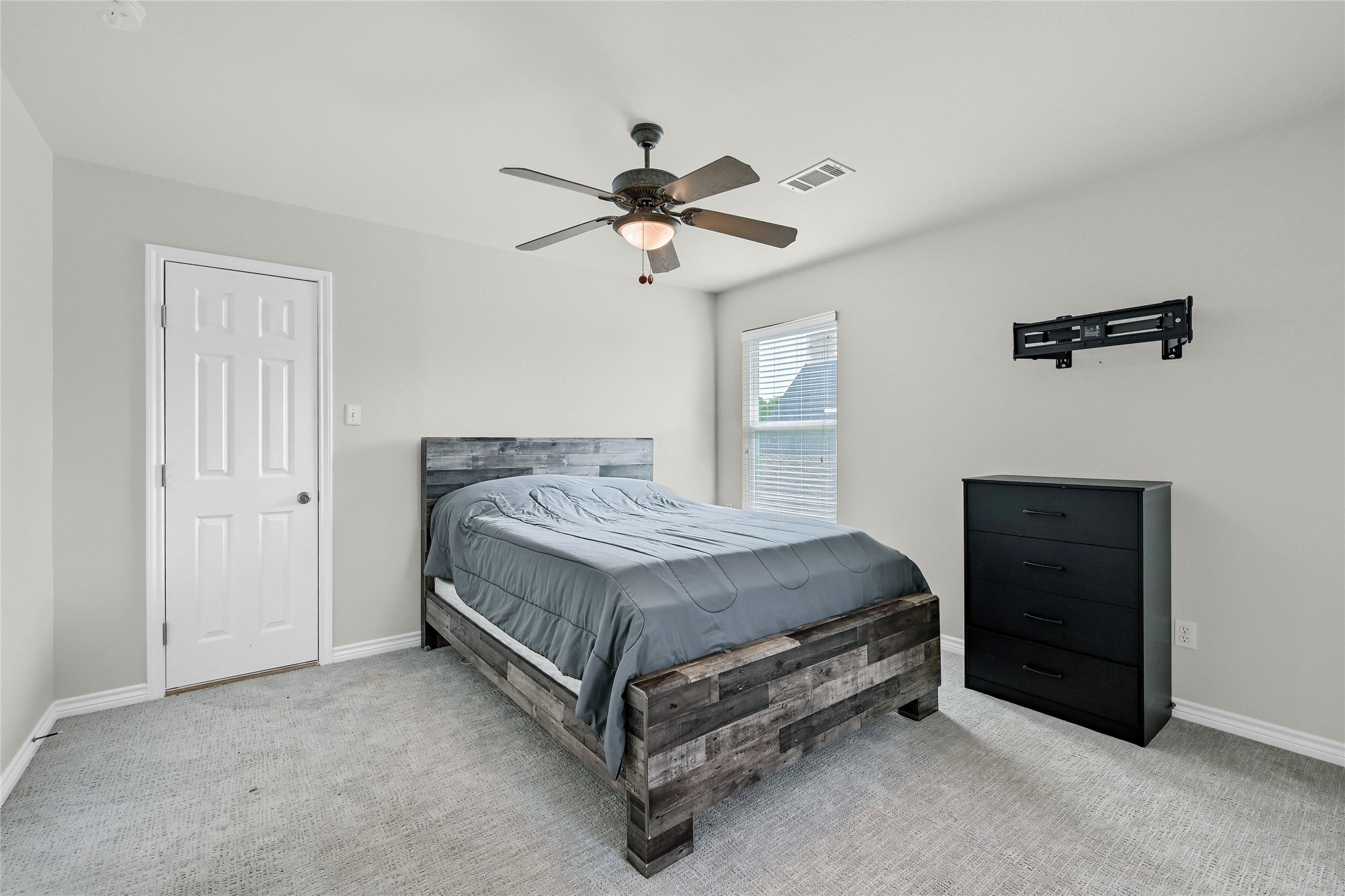 11605 Farm to Market 697