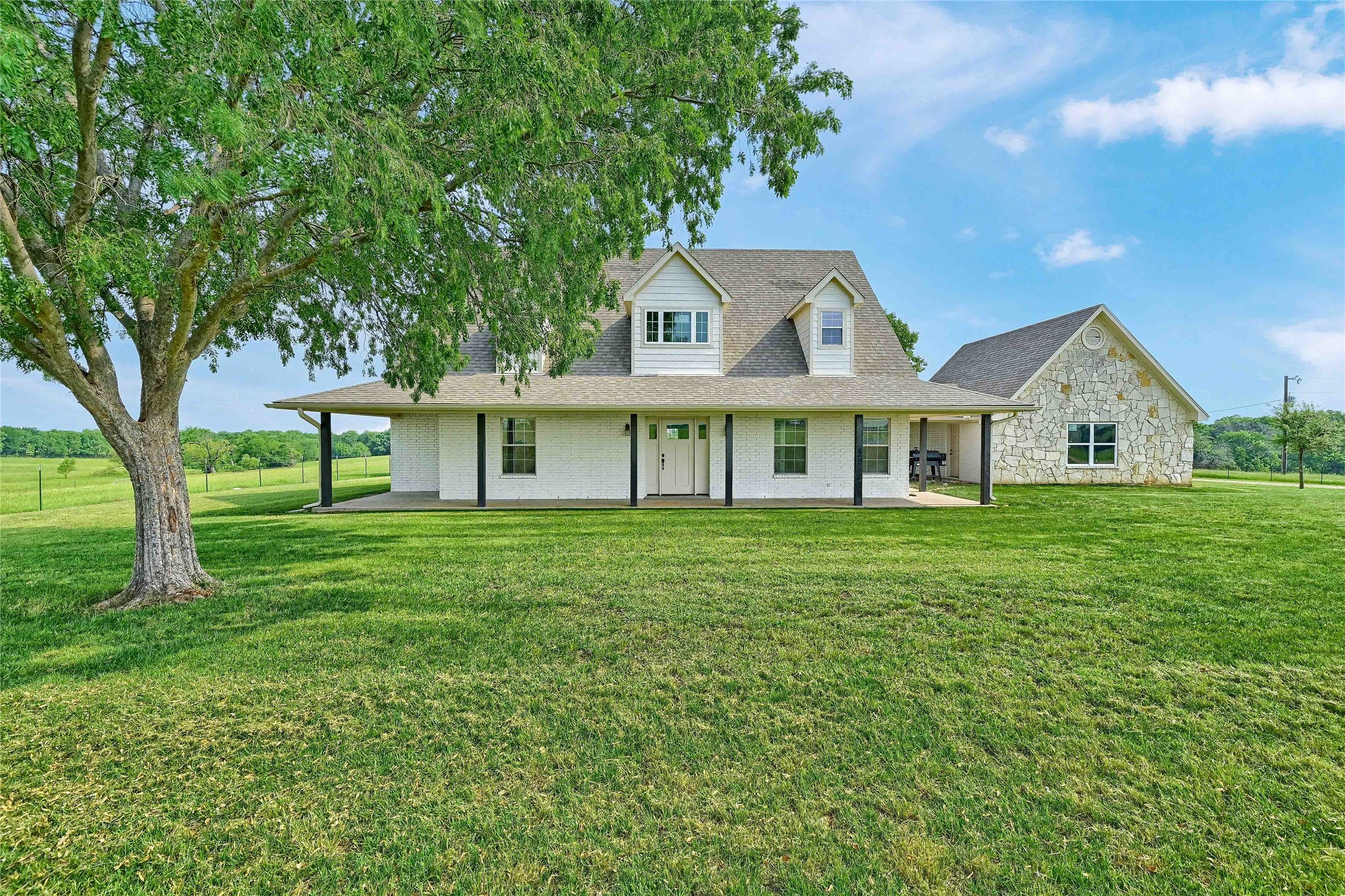 11605 Farm to Market 697