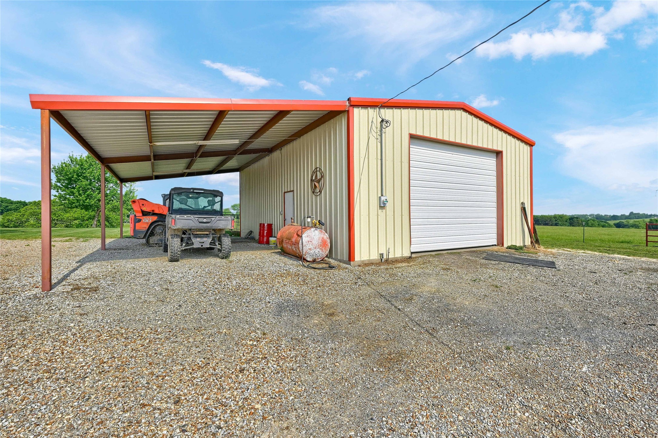 11605 Farm to Market 697