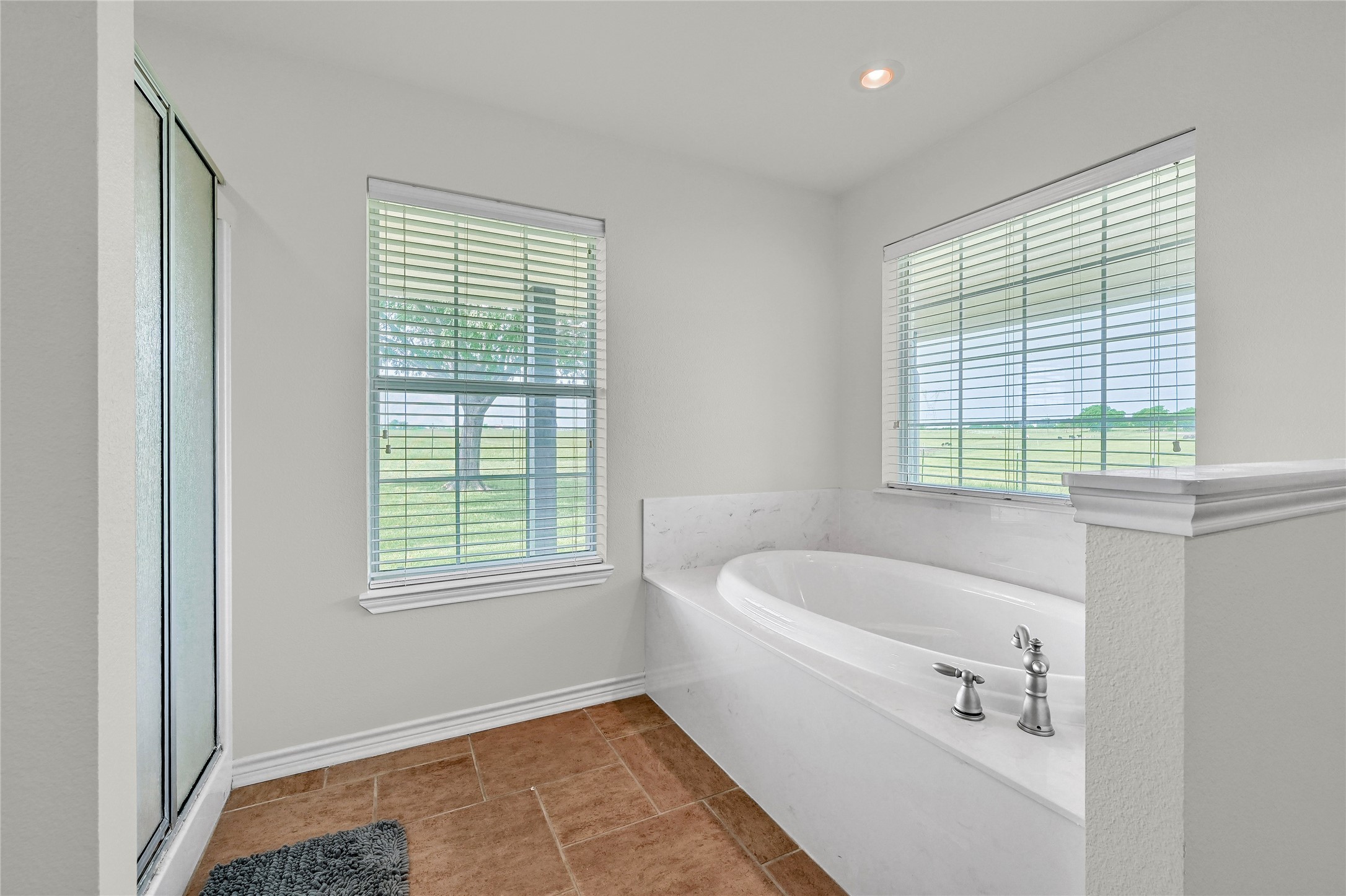 11605 Farm to Market 697