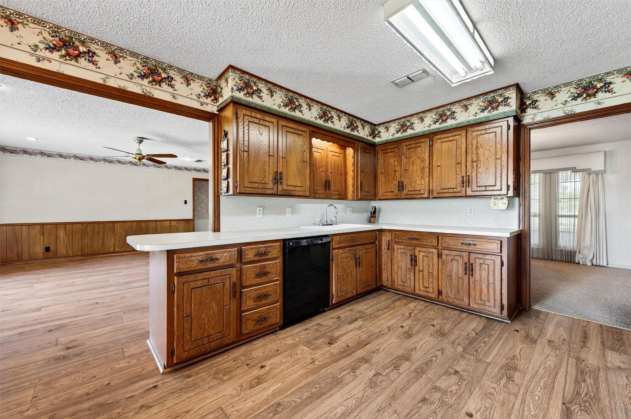 1350 Independence Springs