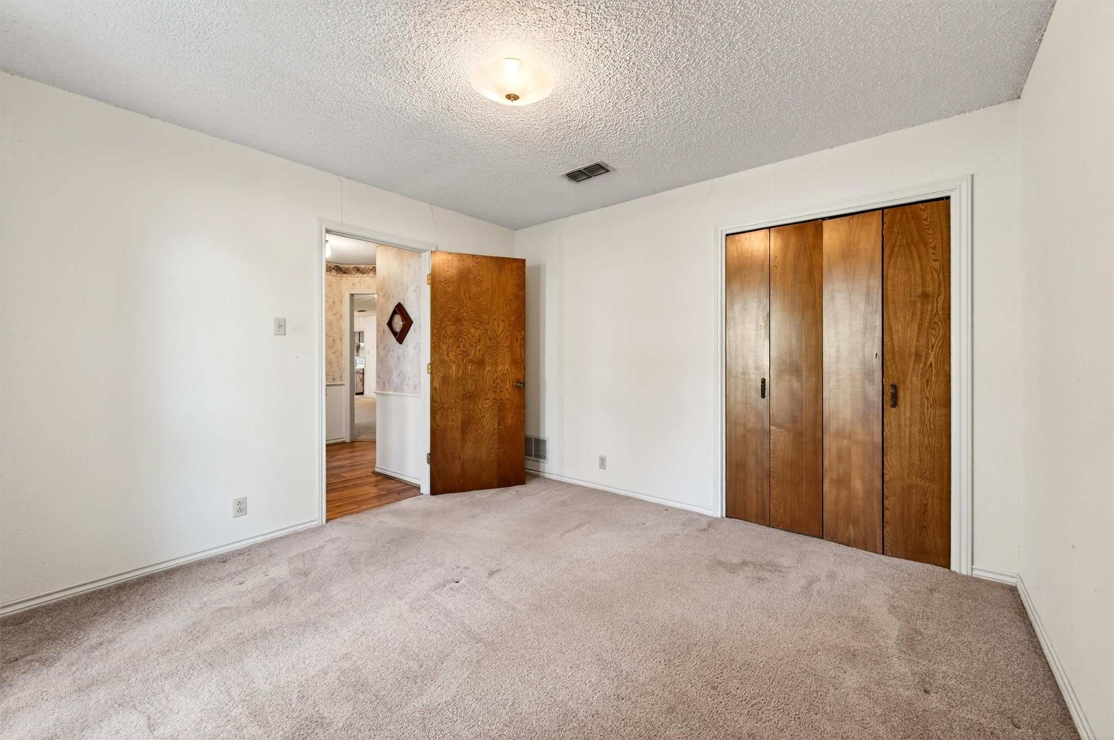 1350 Independence Springs