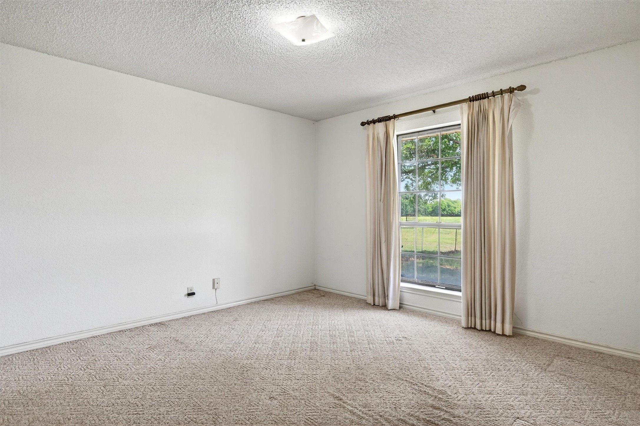 1350 Independence Springs