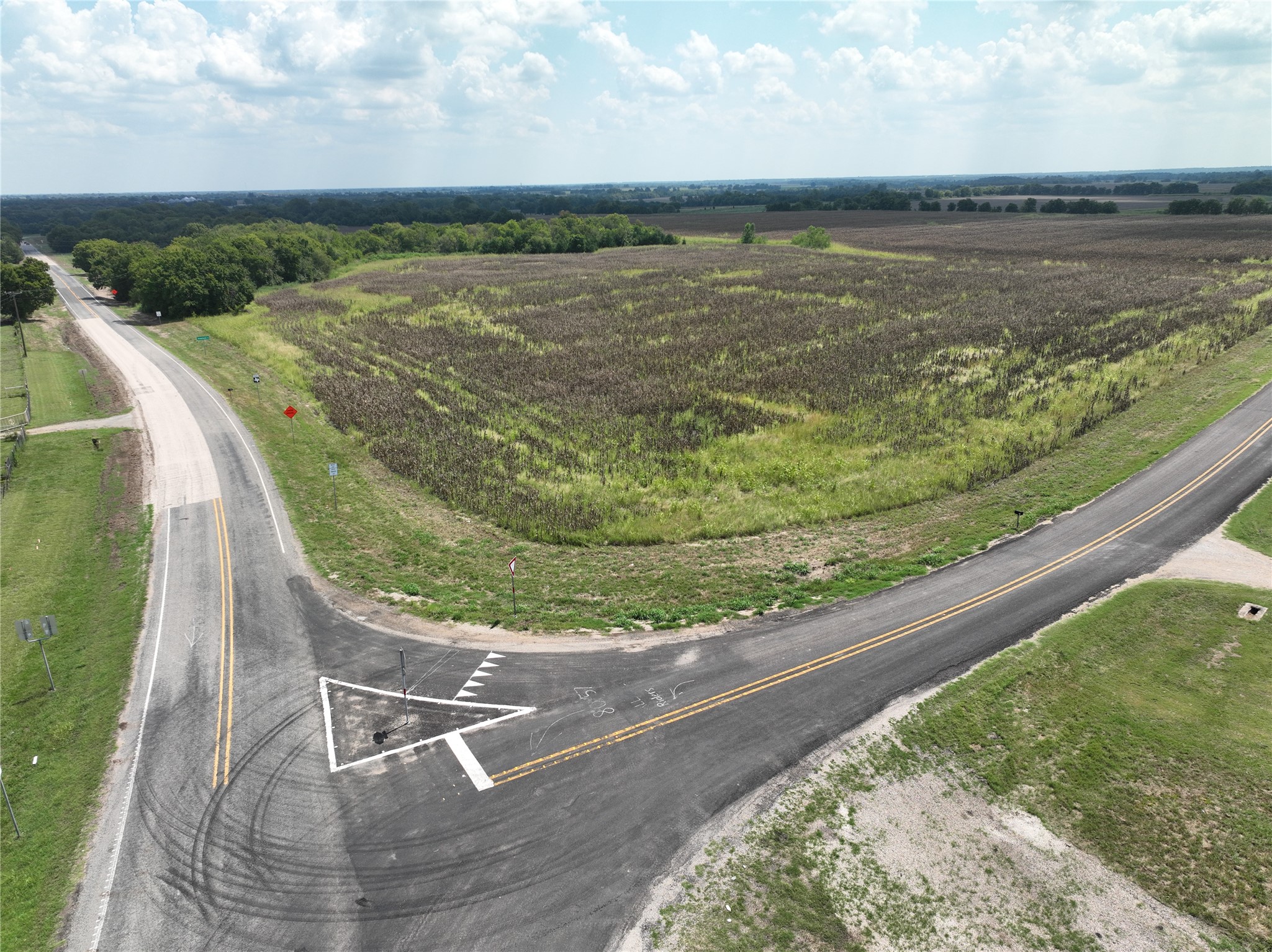 14589 Farm Road 137