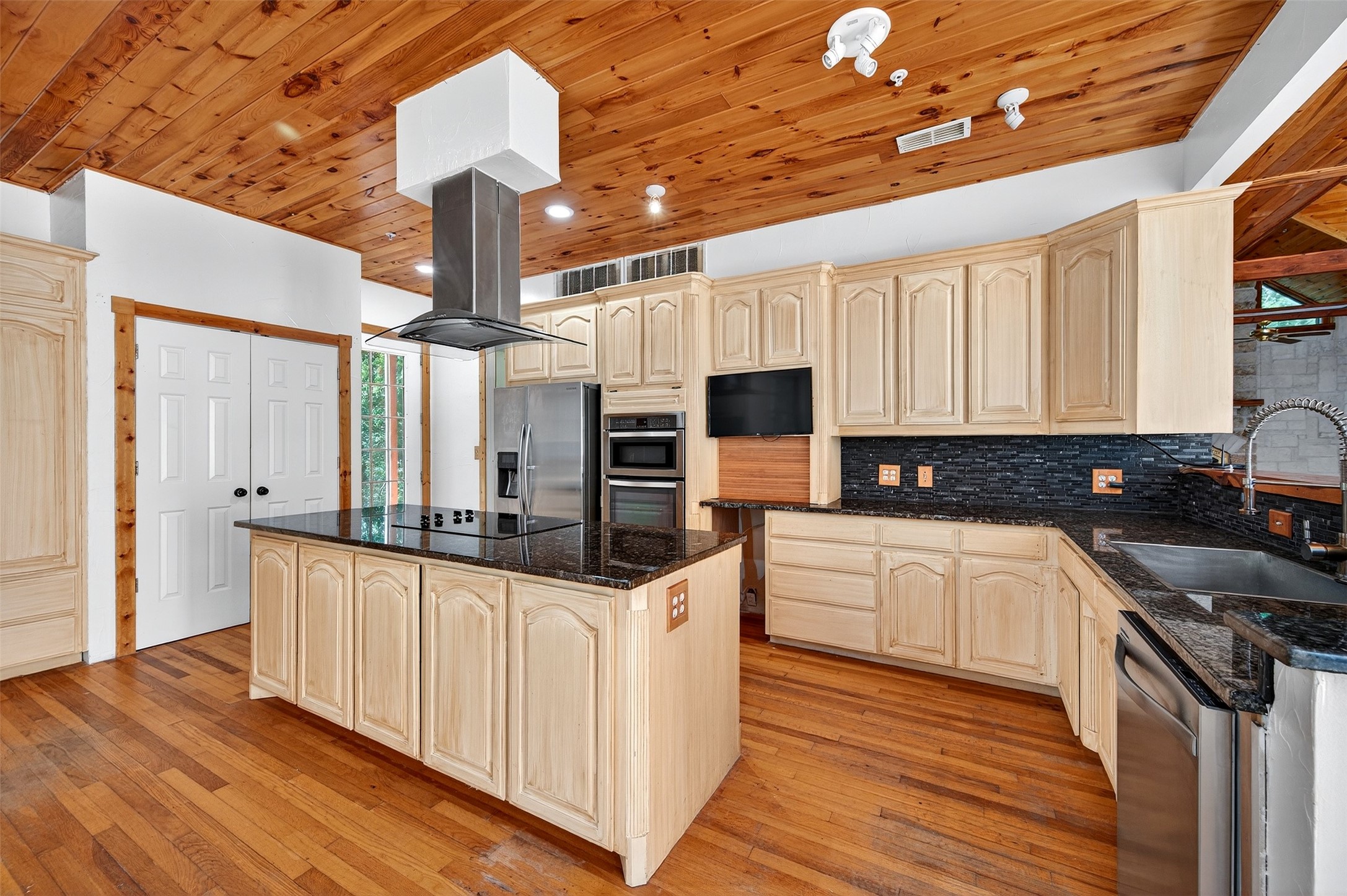 2315 County Road 3105