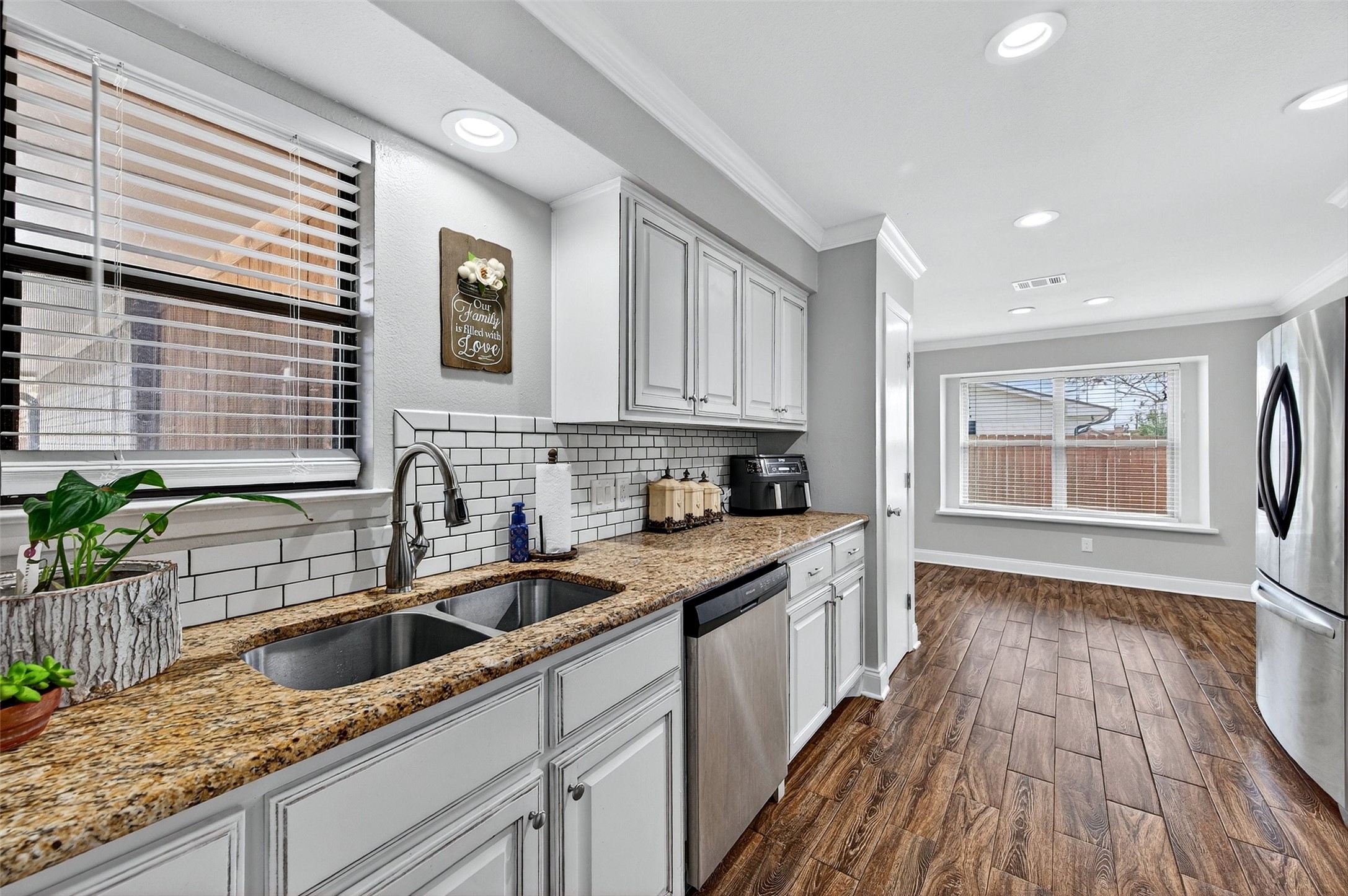 419 W Center Street