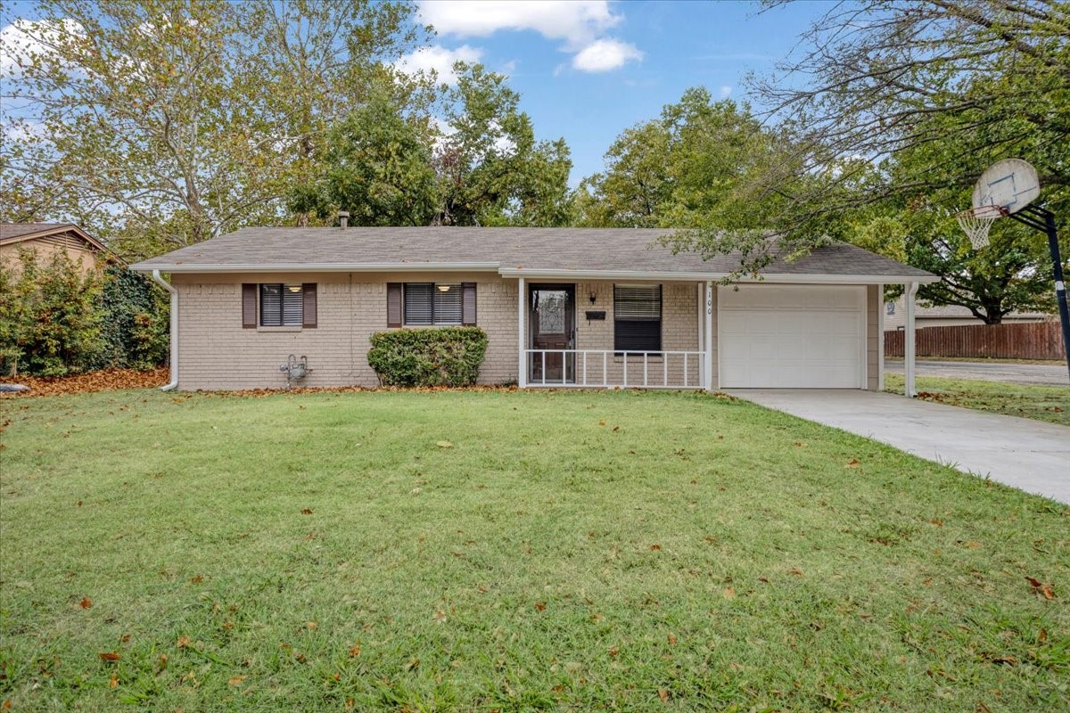 100 E Cunningham Street