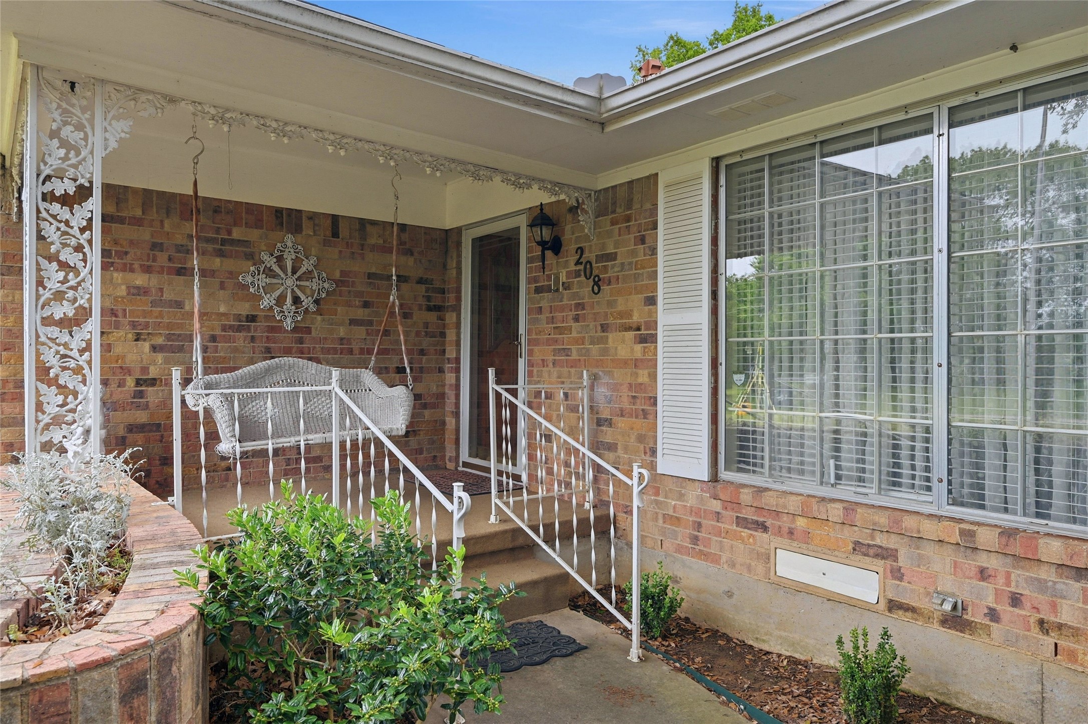 208 CEDAR Street