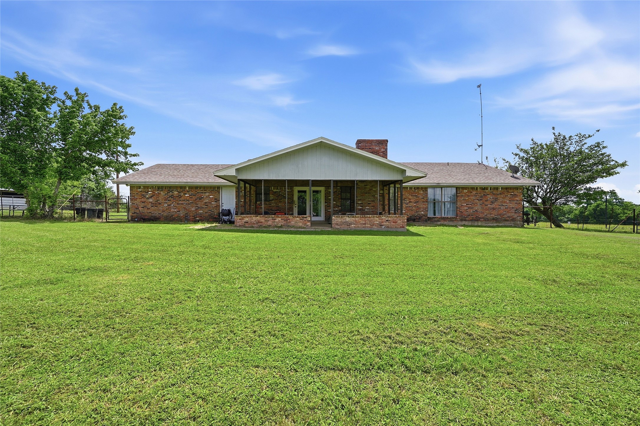 1108 S FM 2077