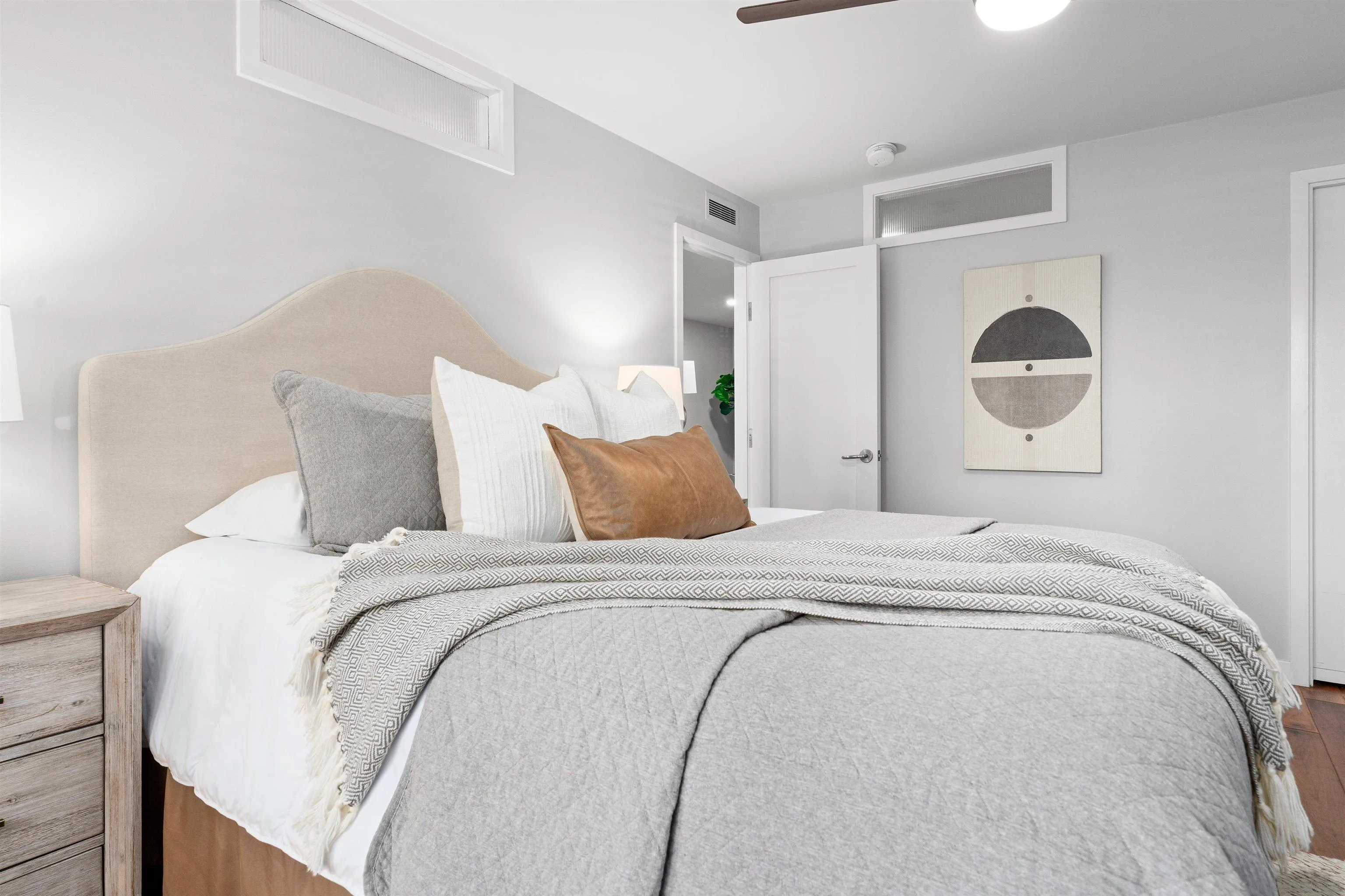 215 2nd St Unit 101