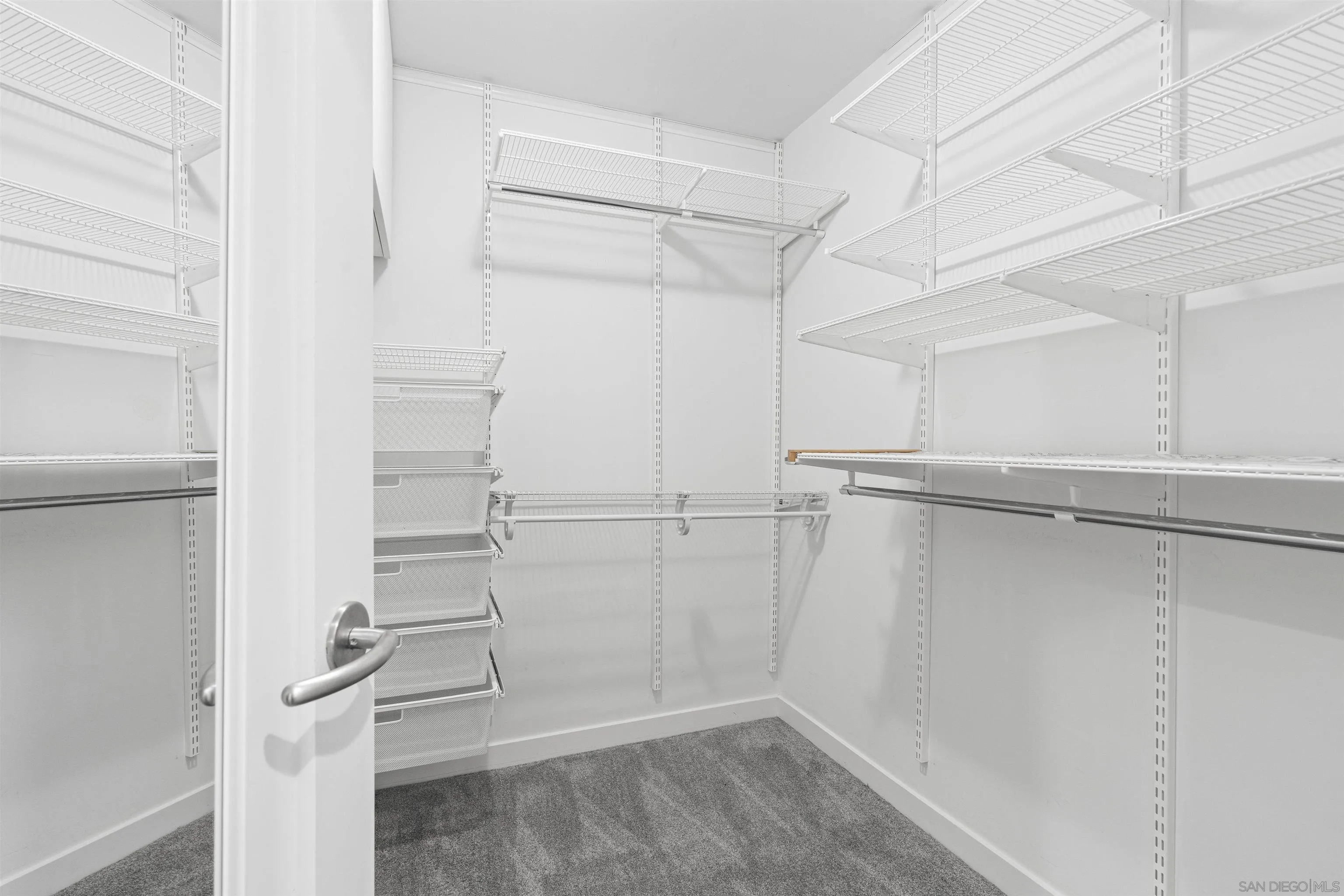 215 2nd St Unit 101