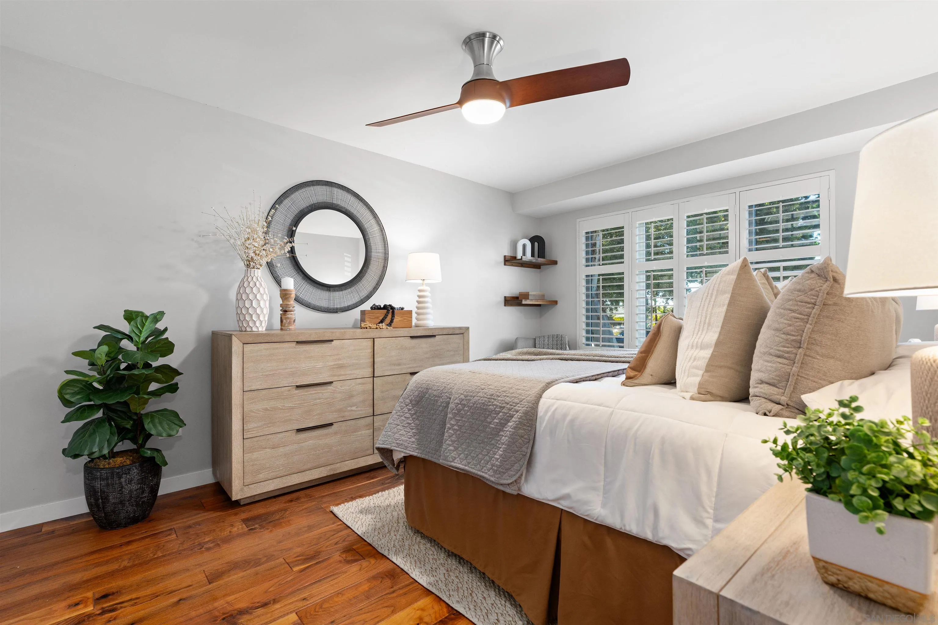215 2nd St Unit 101