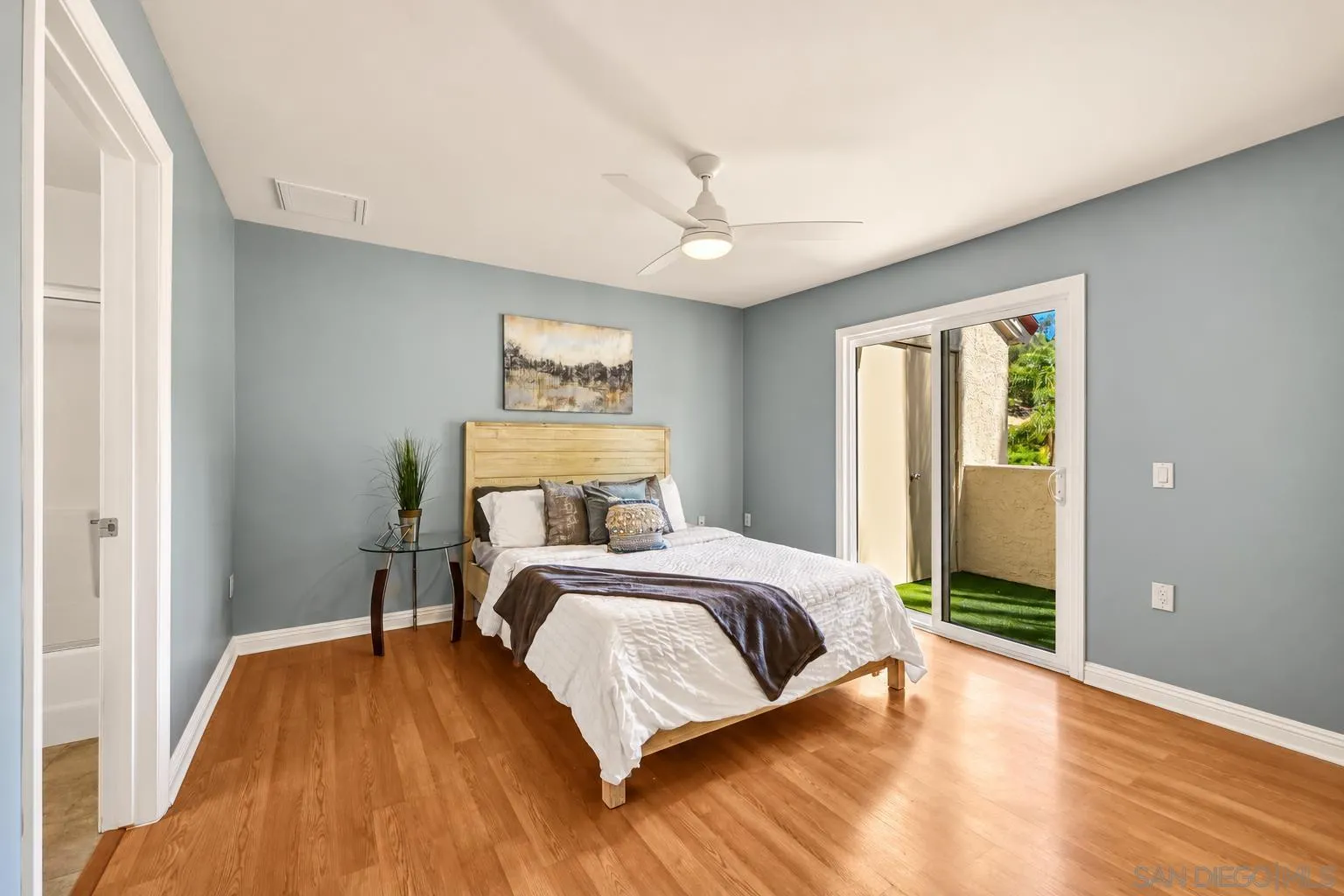 100 Sea Cliff Unit 106