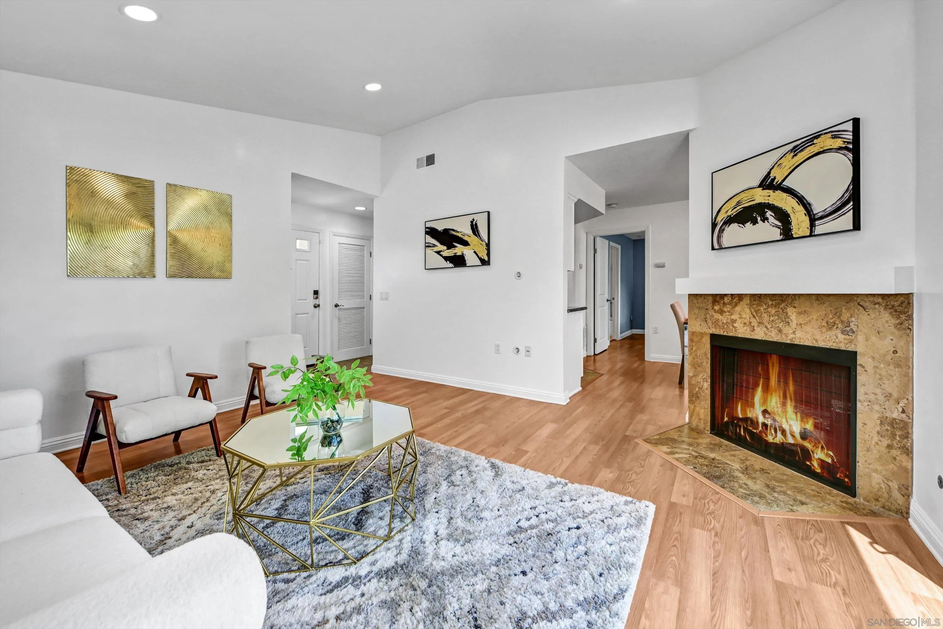 100 Sea Cliff Unit 106