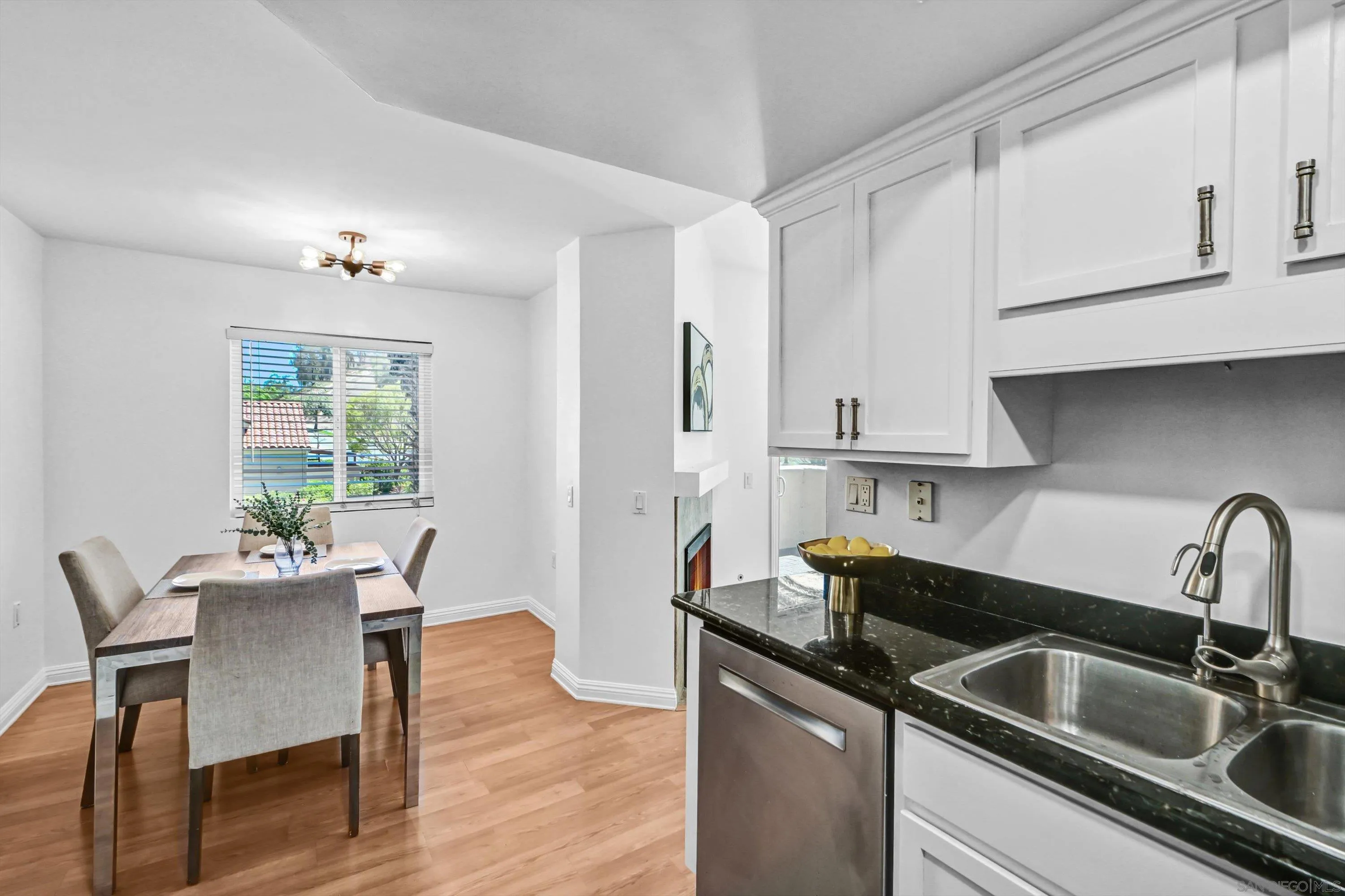 100 Sea Cliff Unit 106