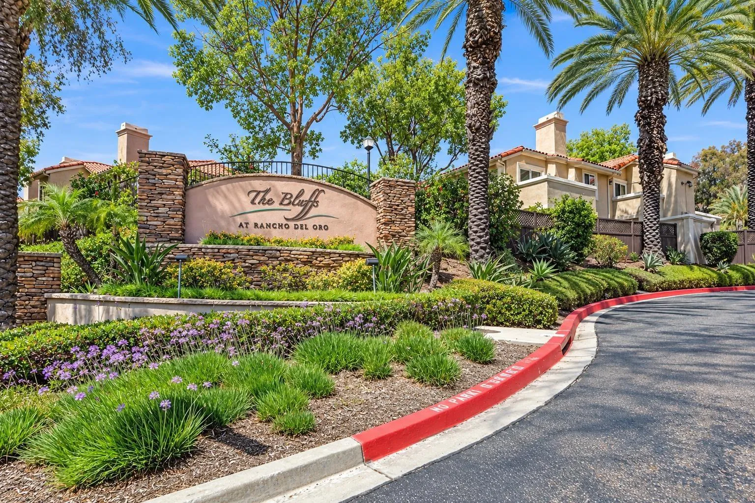 100 Sea Cliff Unit 106