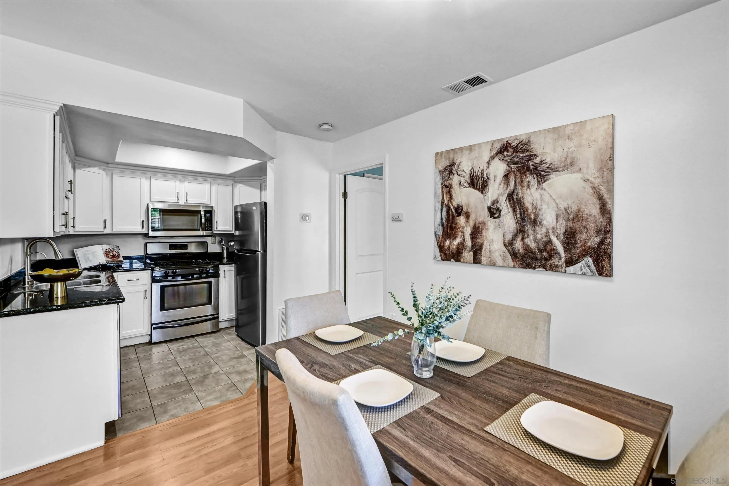 100 Sea Cliff Unit 106
