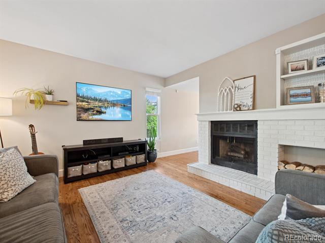 7049 E Briarwood Circle
