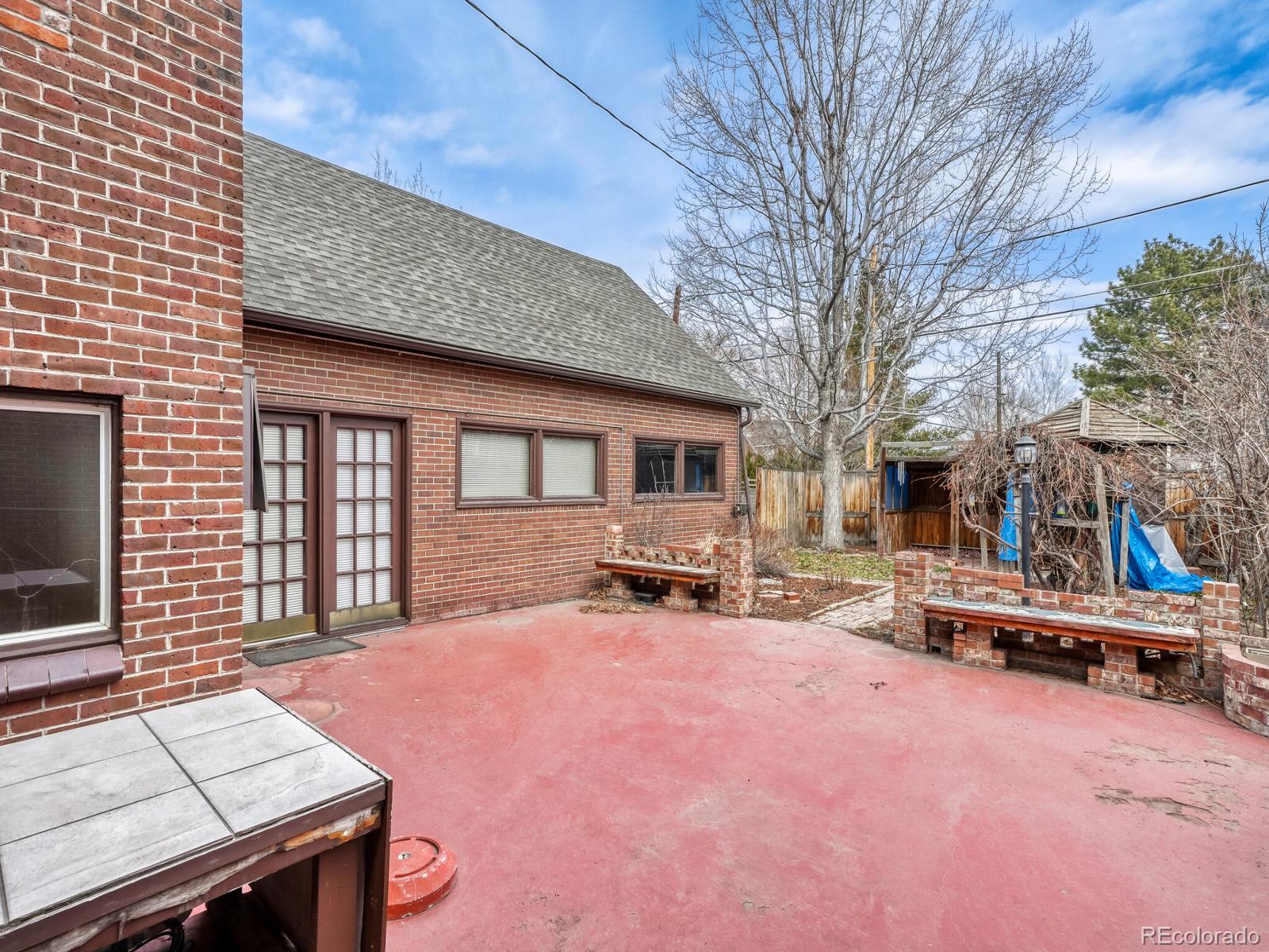 840 Bonnie Brae Boulevard