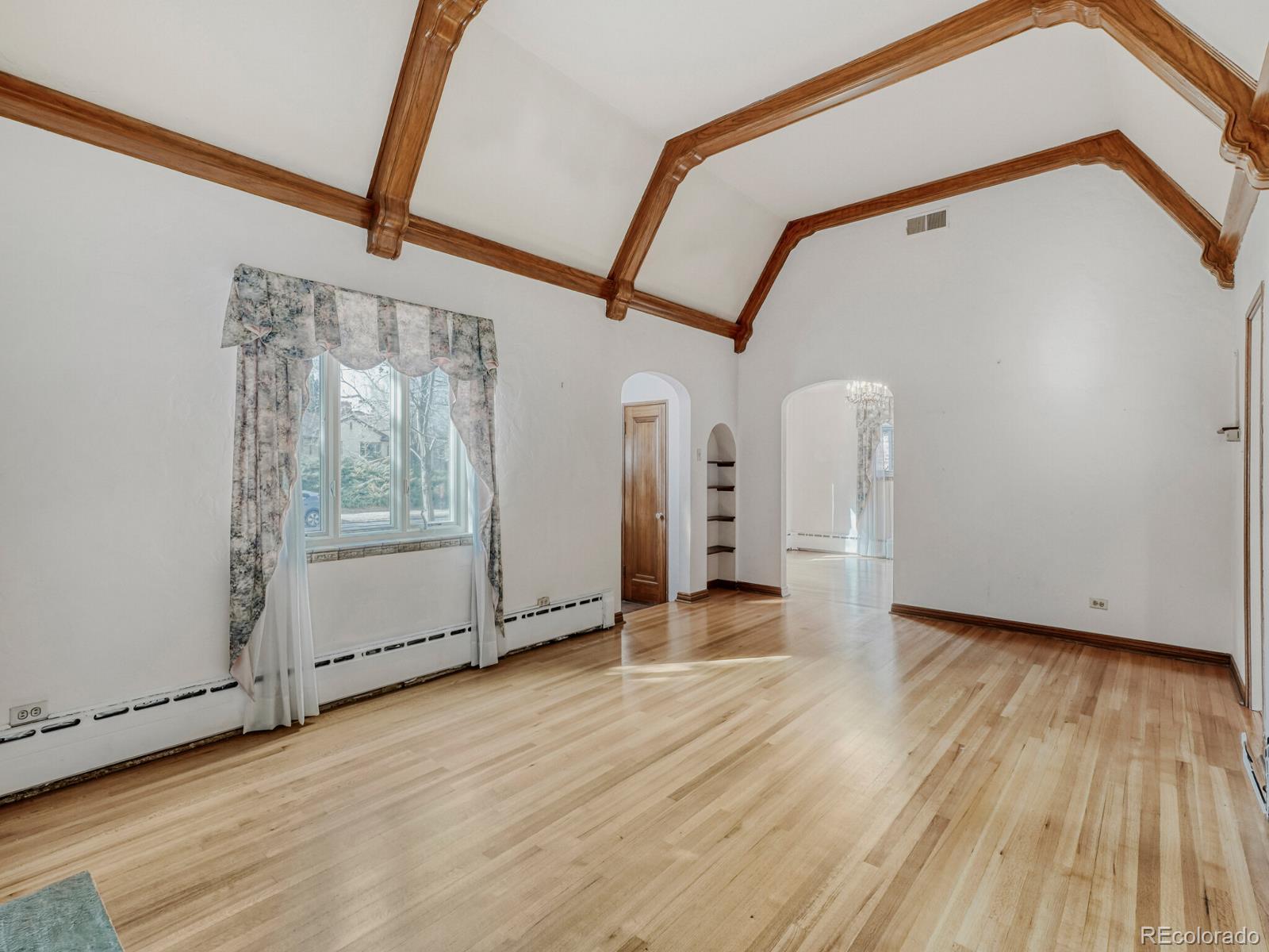 840 Bonnie Brae Boulevard