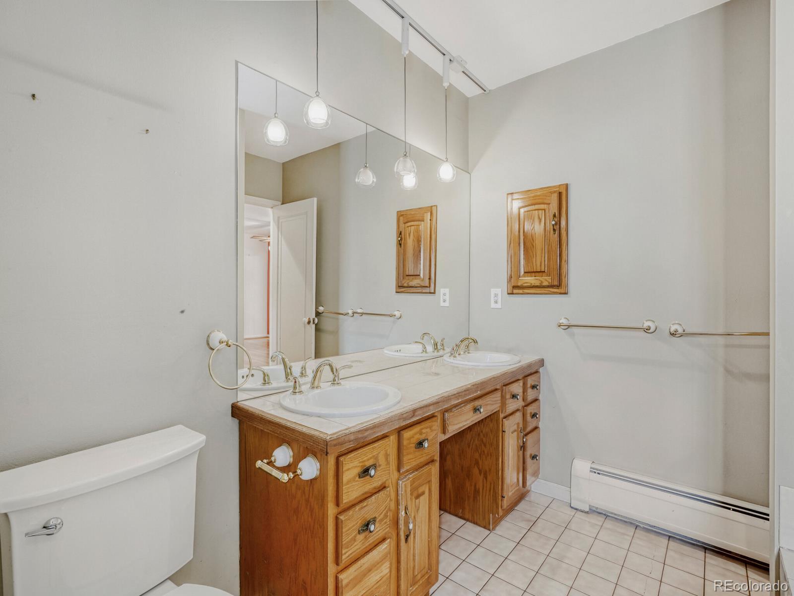 840 Bonnie Brae Boulevard