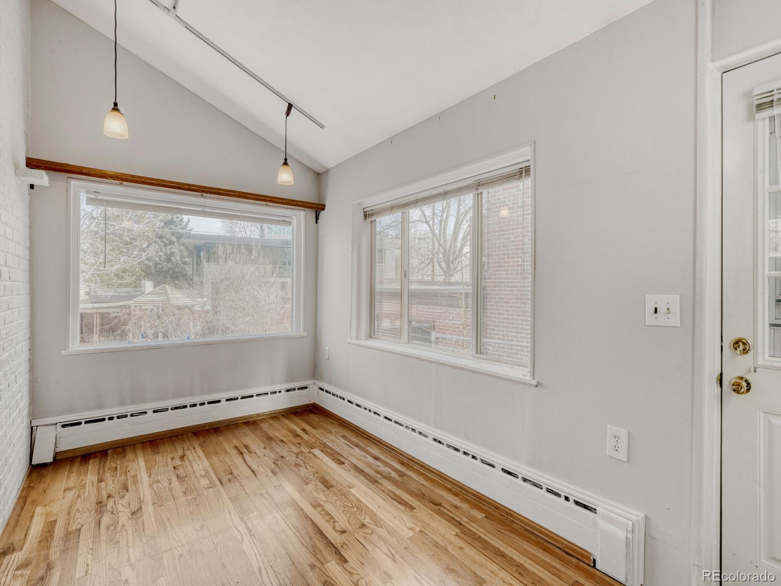 840 Bonnie Brae Boulevard