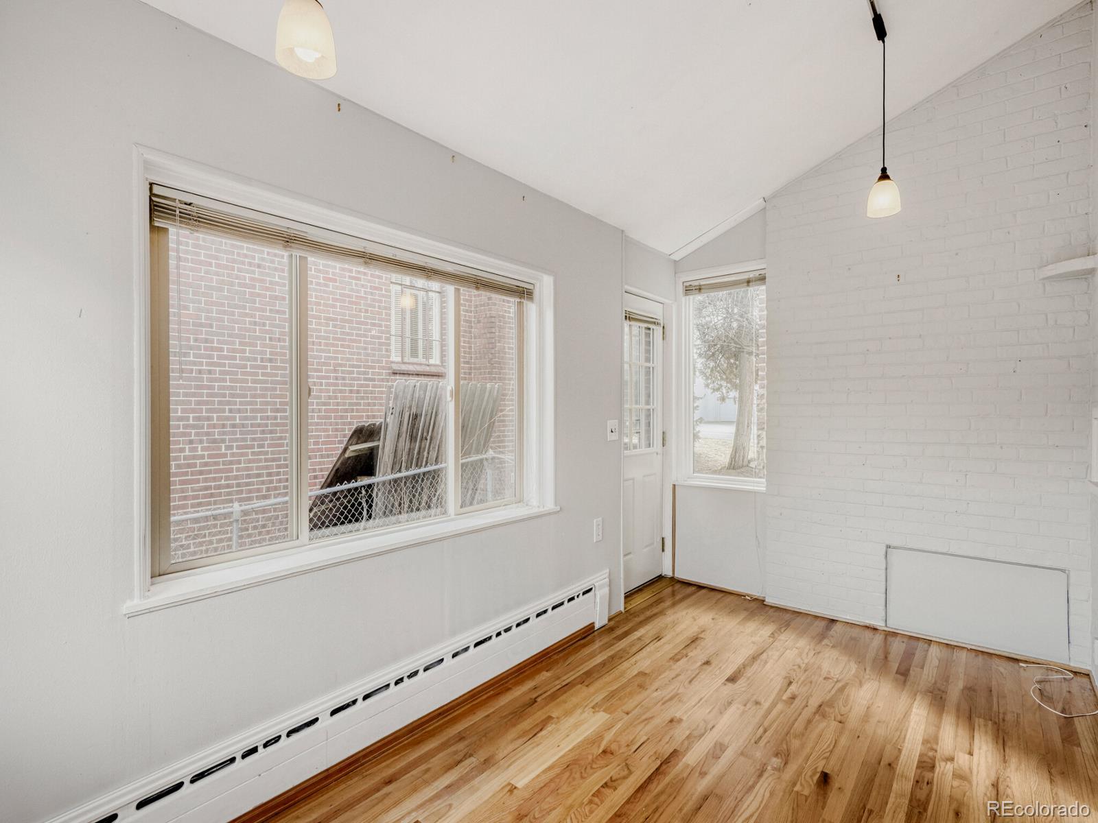 840 Bonnie Brae Boulevard